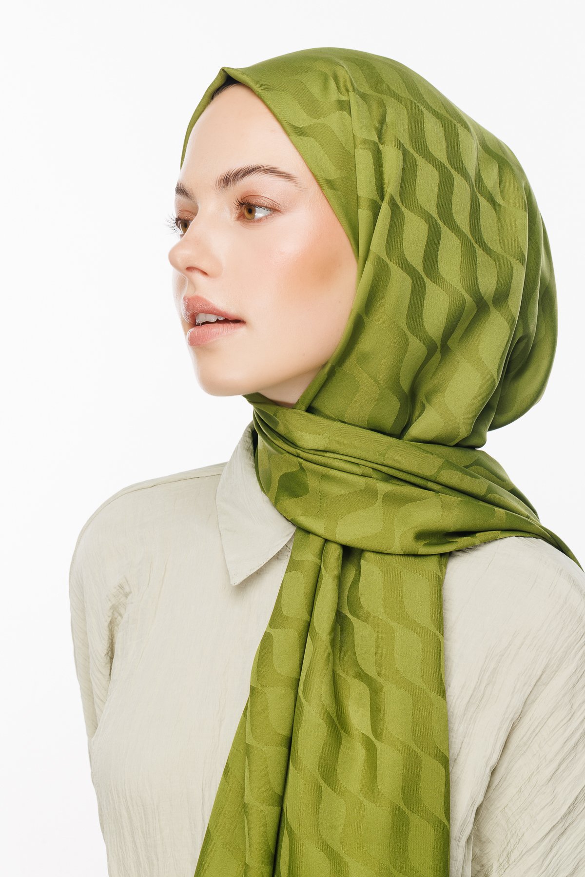 Wave Pattern Silky Jacquard Shawl - Moss