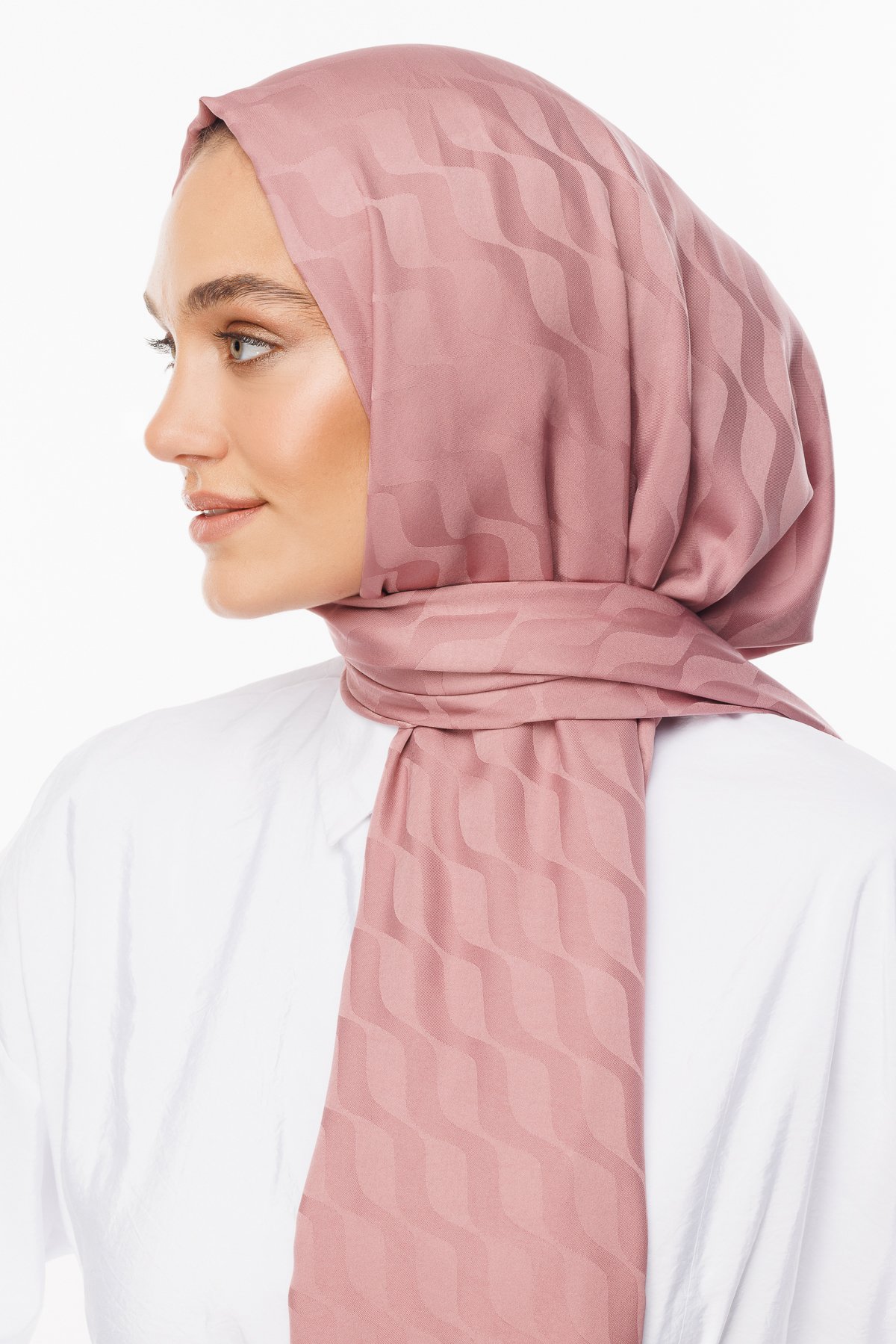 Wave Pattern Silky Jacquard Hijab