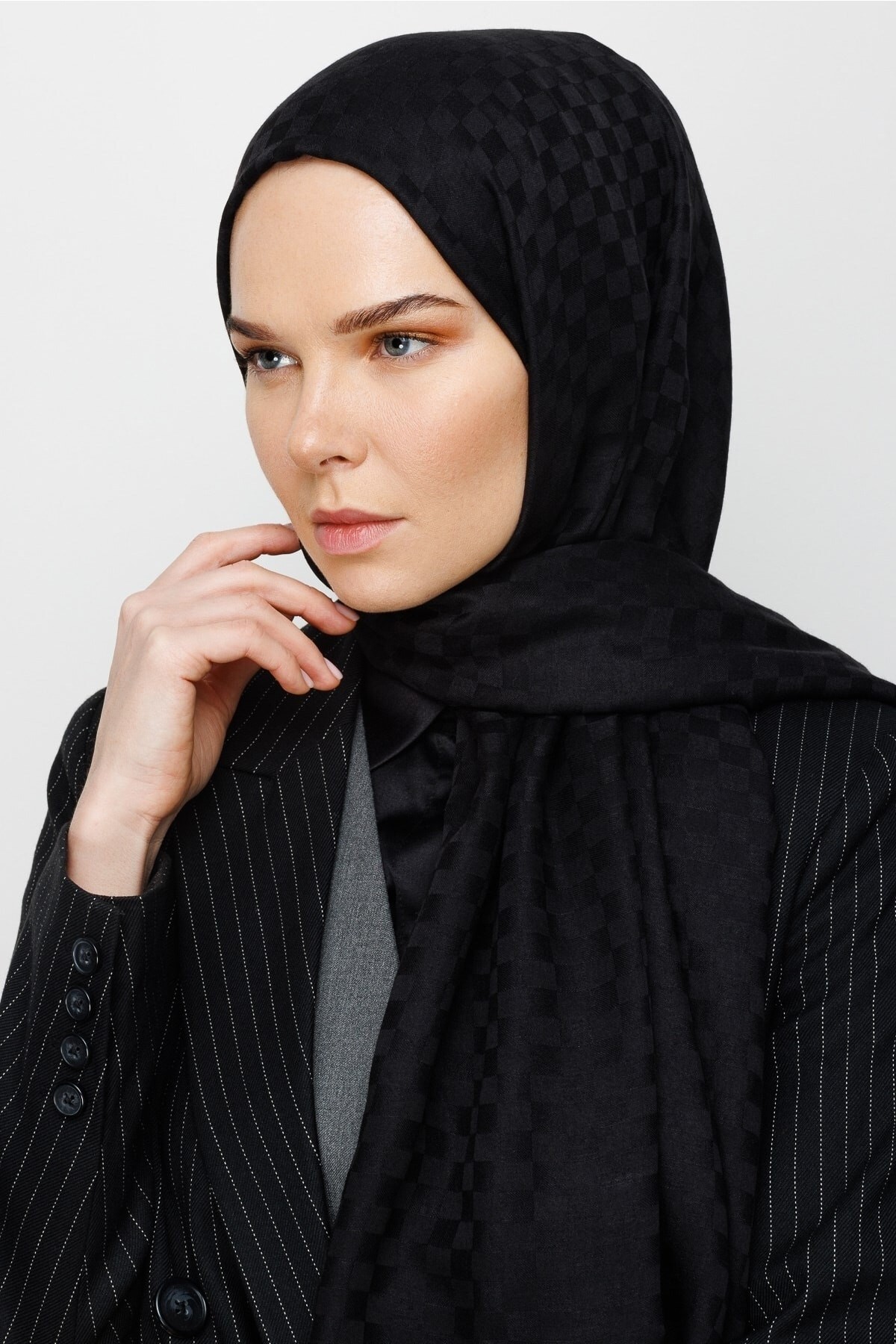 Square Pattern Cotton Jacquard Hijab