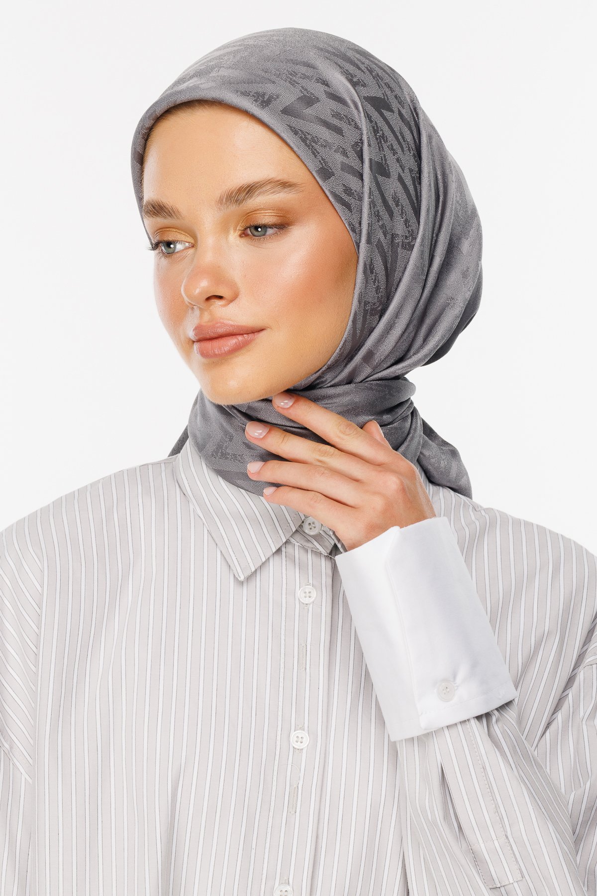Nova Pattern Luxury Jacquard Scarf - Grey