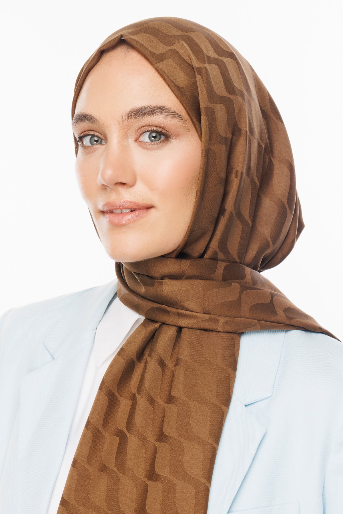 Wave Pattern Silky Jacquard Hijab