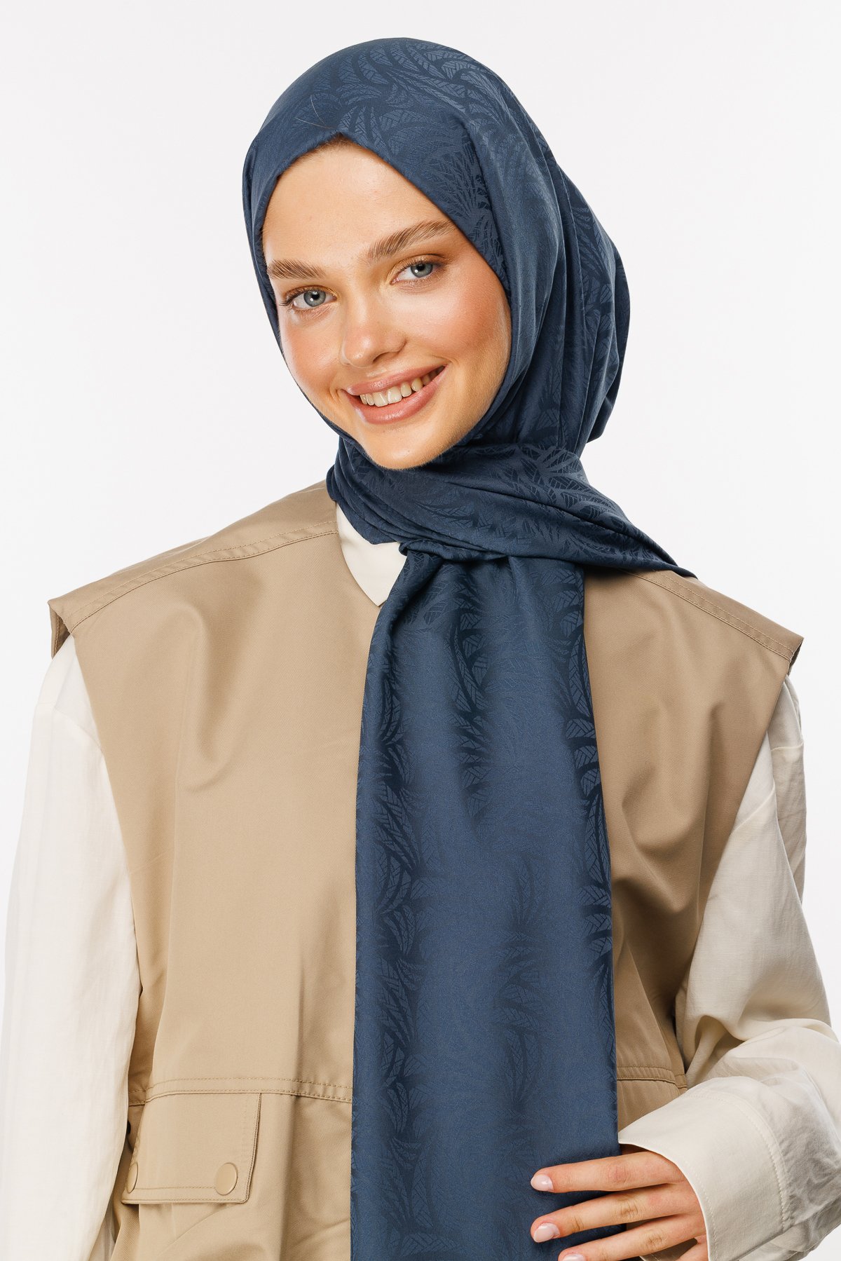 Artemis Pattern Silk Jacquard Hijab