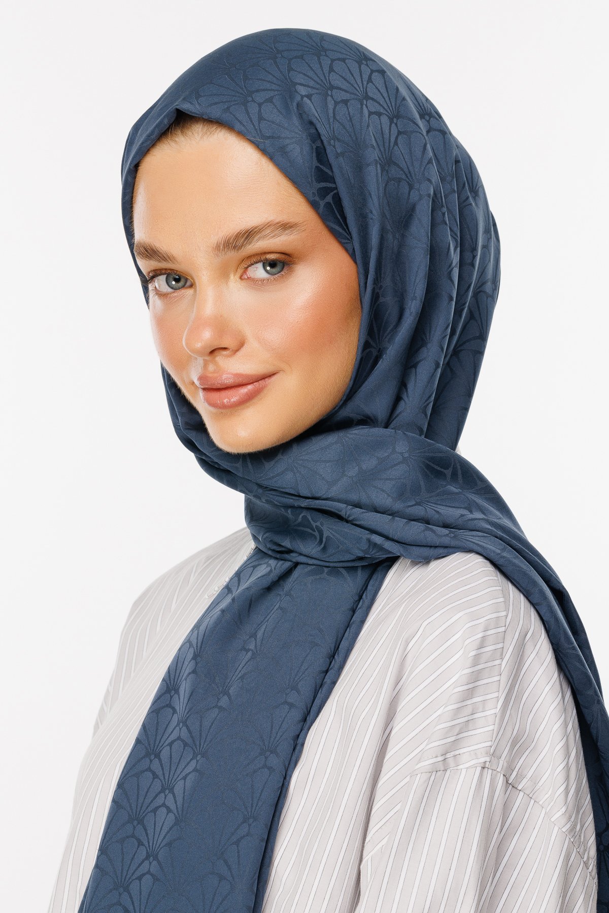 Lotus Pattern Silk Jacquard Hijab