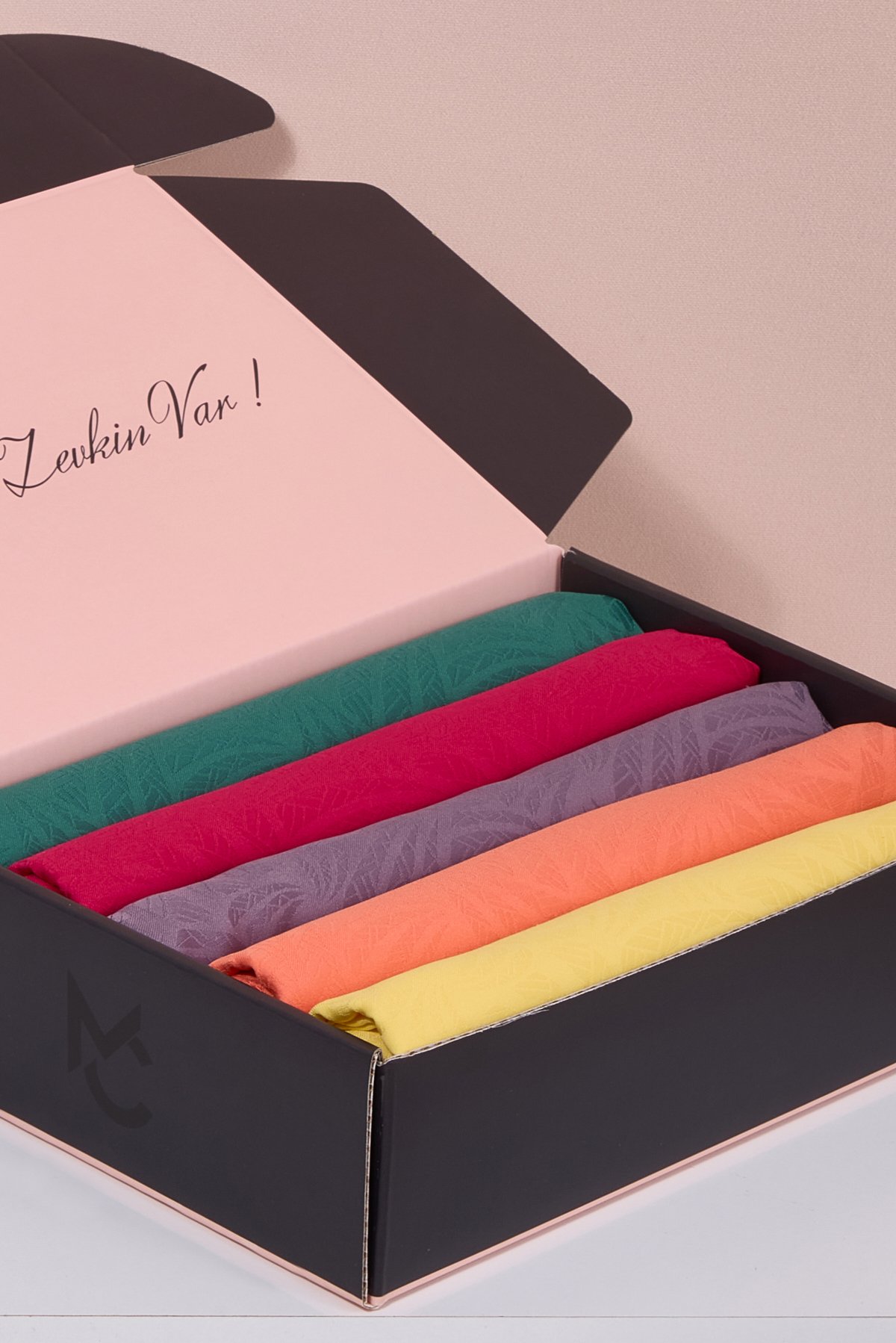 Artemis Desen İpeksi Jakar Şal Color Box.1