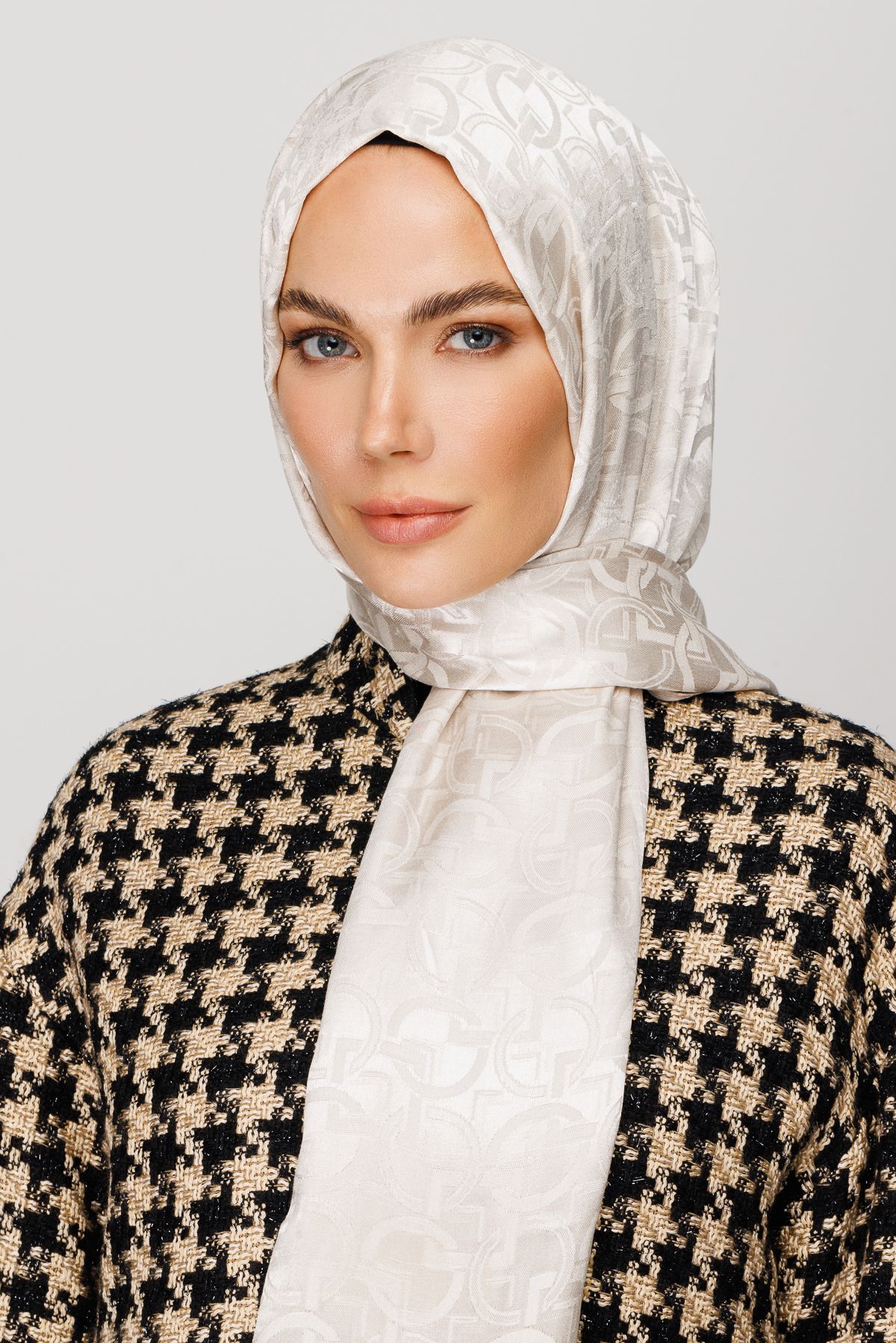 Longar Pattern Shiny Jacquard Shawl - Stone Color