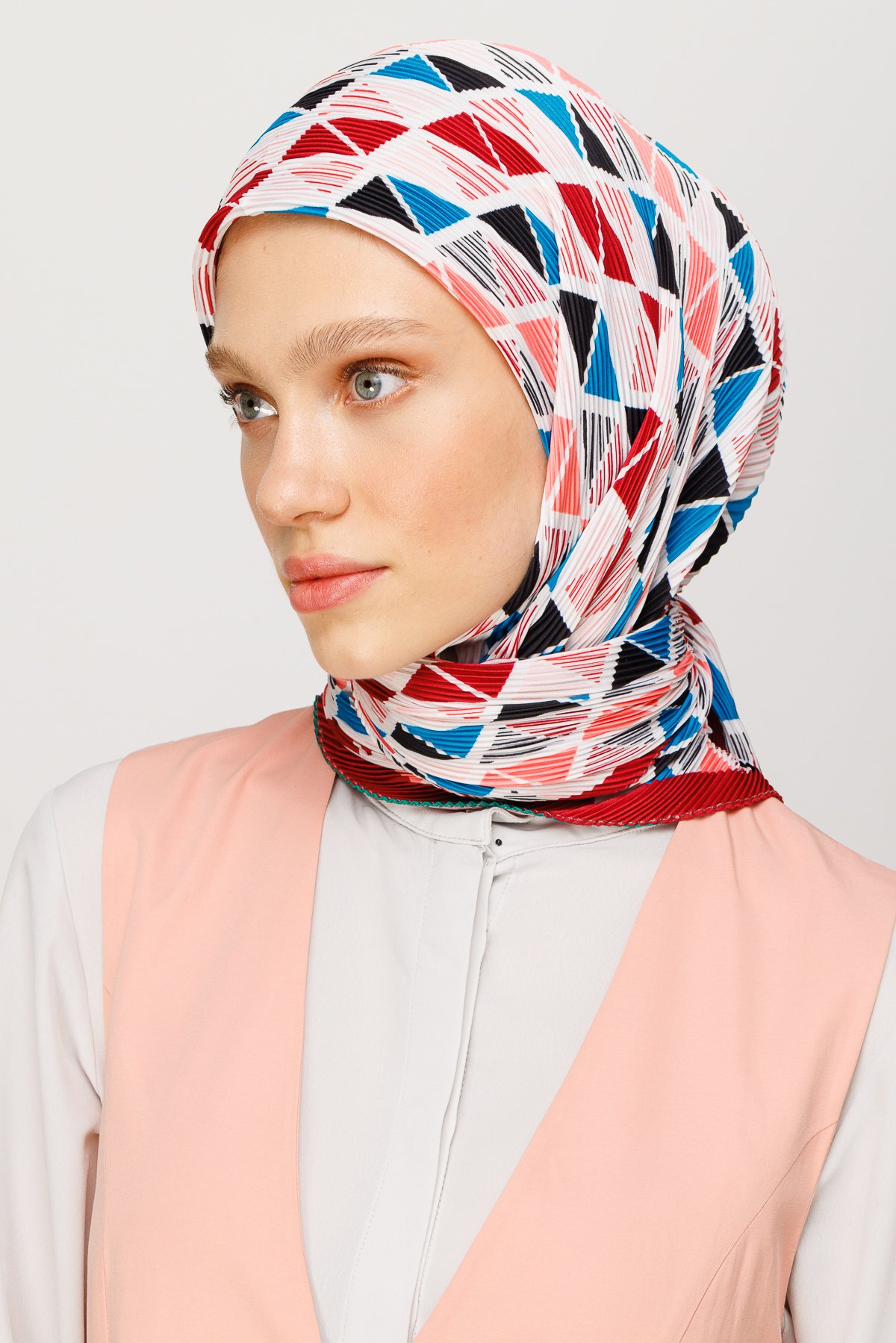 Prism Pattern Pleated Scarf - Tile