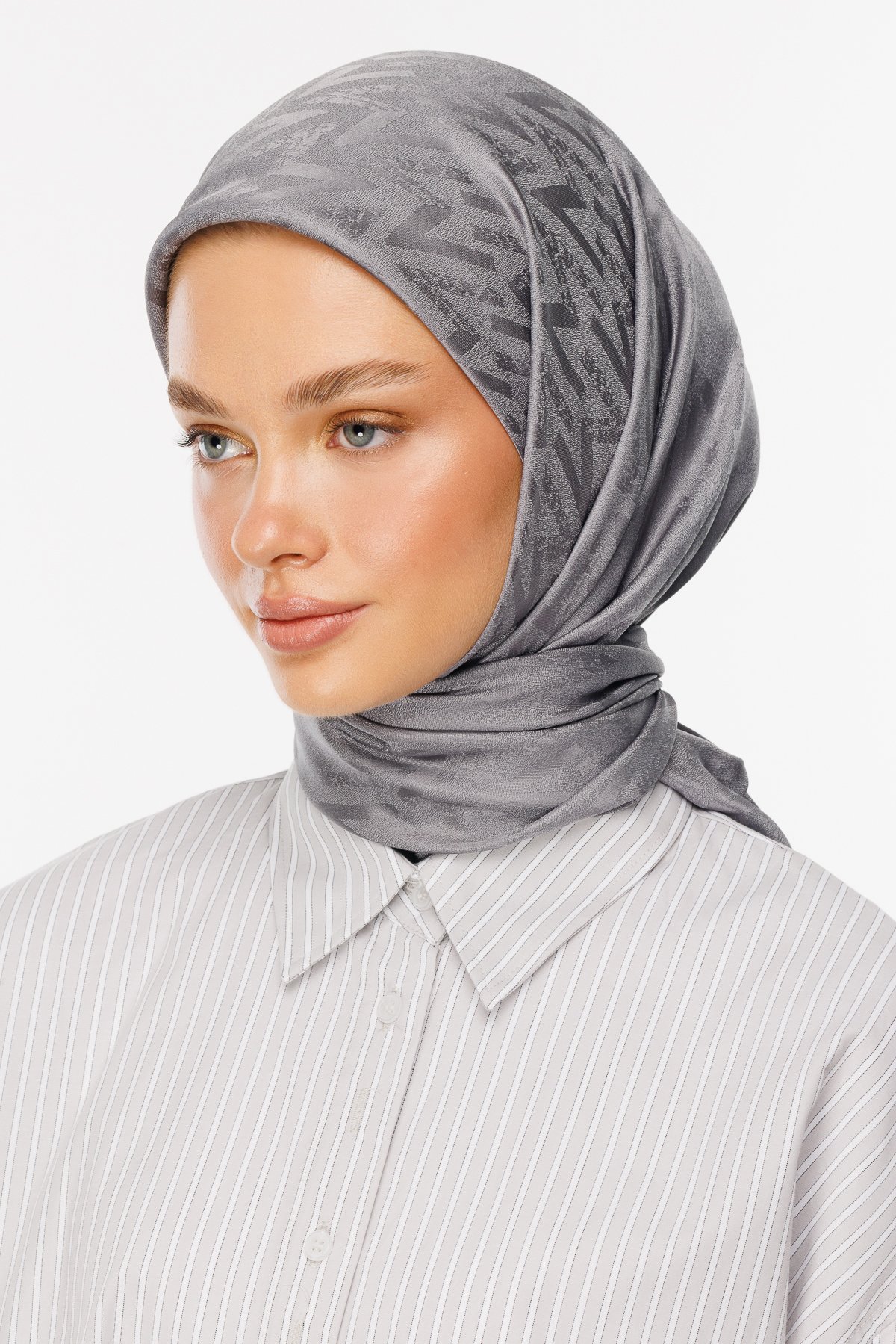 Nova Pattern Luxury Jacquard Scarf - Grey