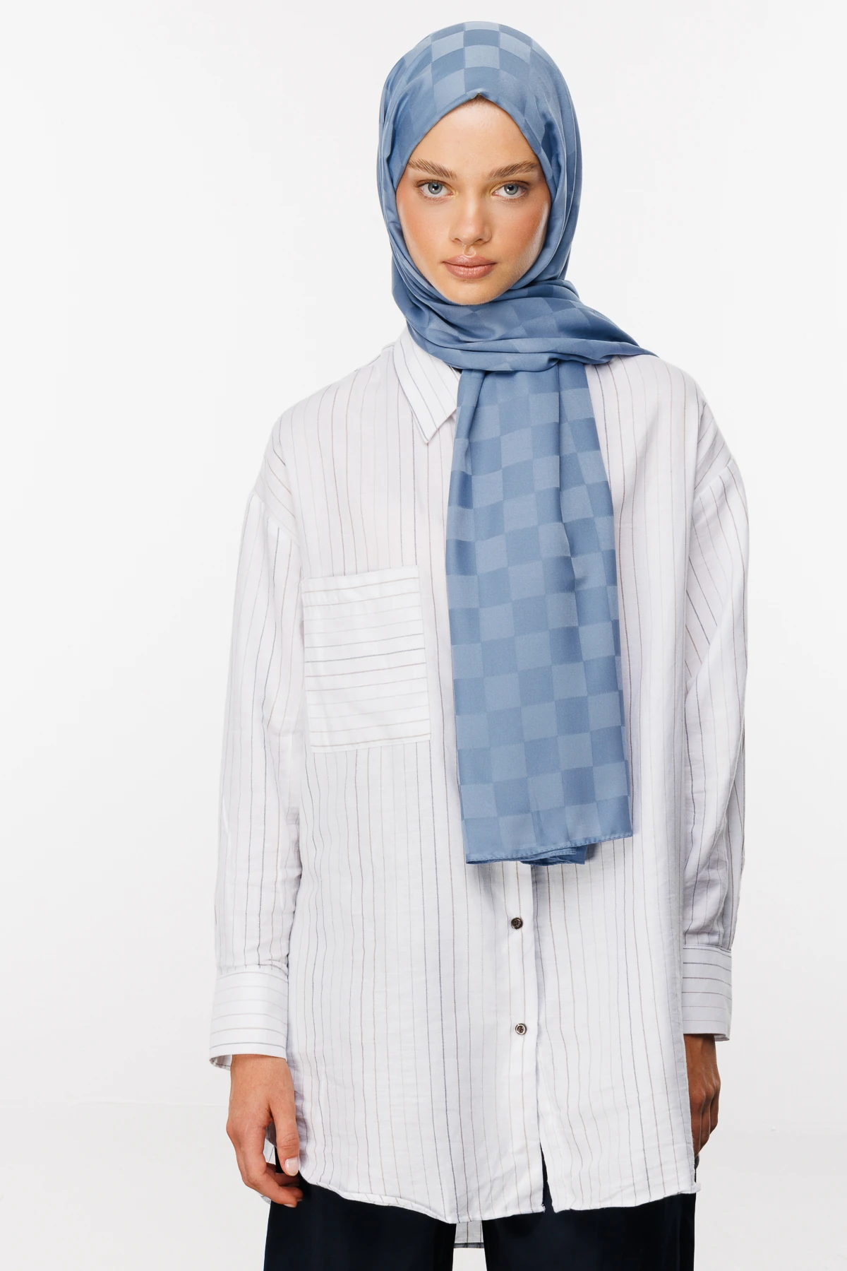Checkers Pattern Silk Jacquard Shawl - Sky Blue