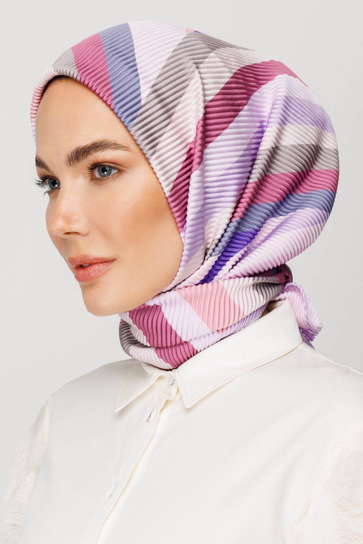 Akra Pattern Pleated Scarf - Lilac
