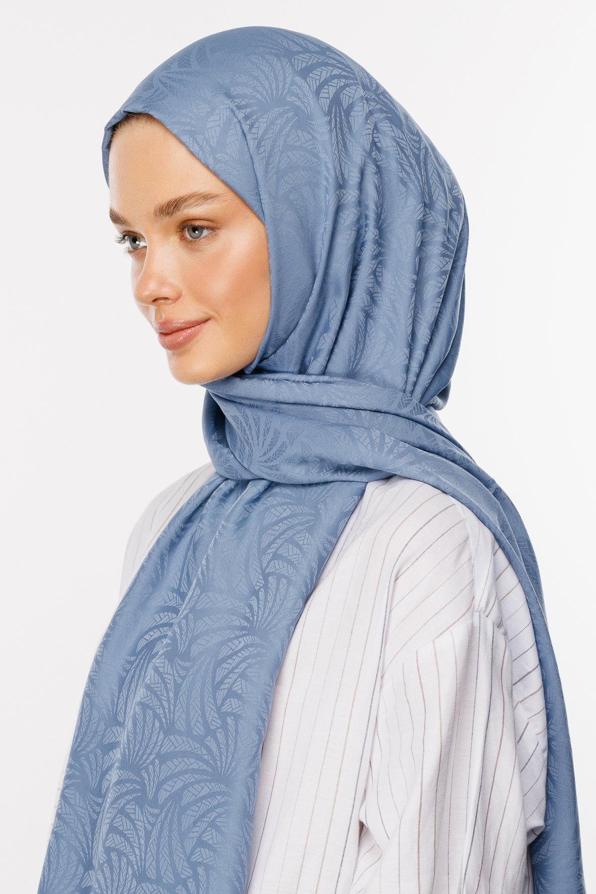 Artemis Pattern Silk Jacquard Hijab