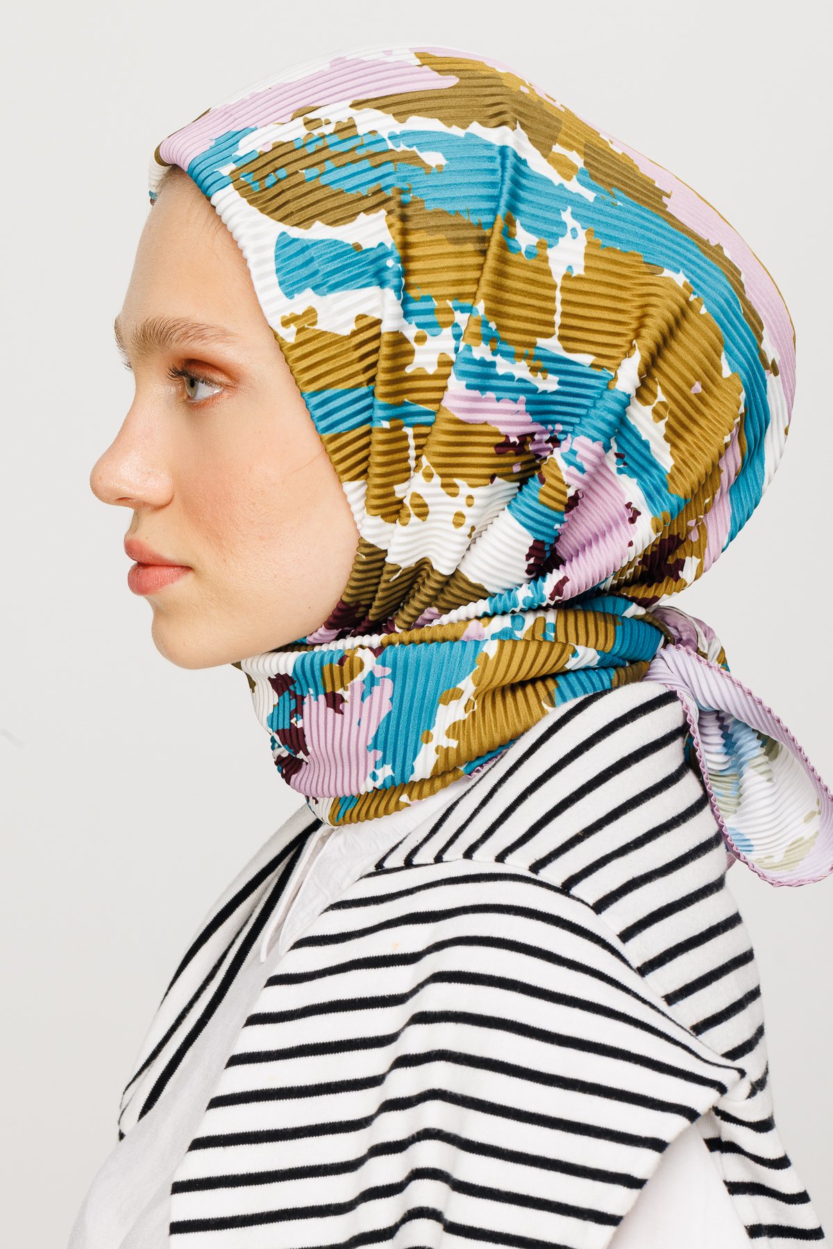 Batik Pattern Pleated Scarf - Olive Green