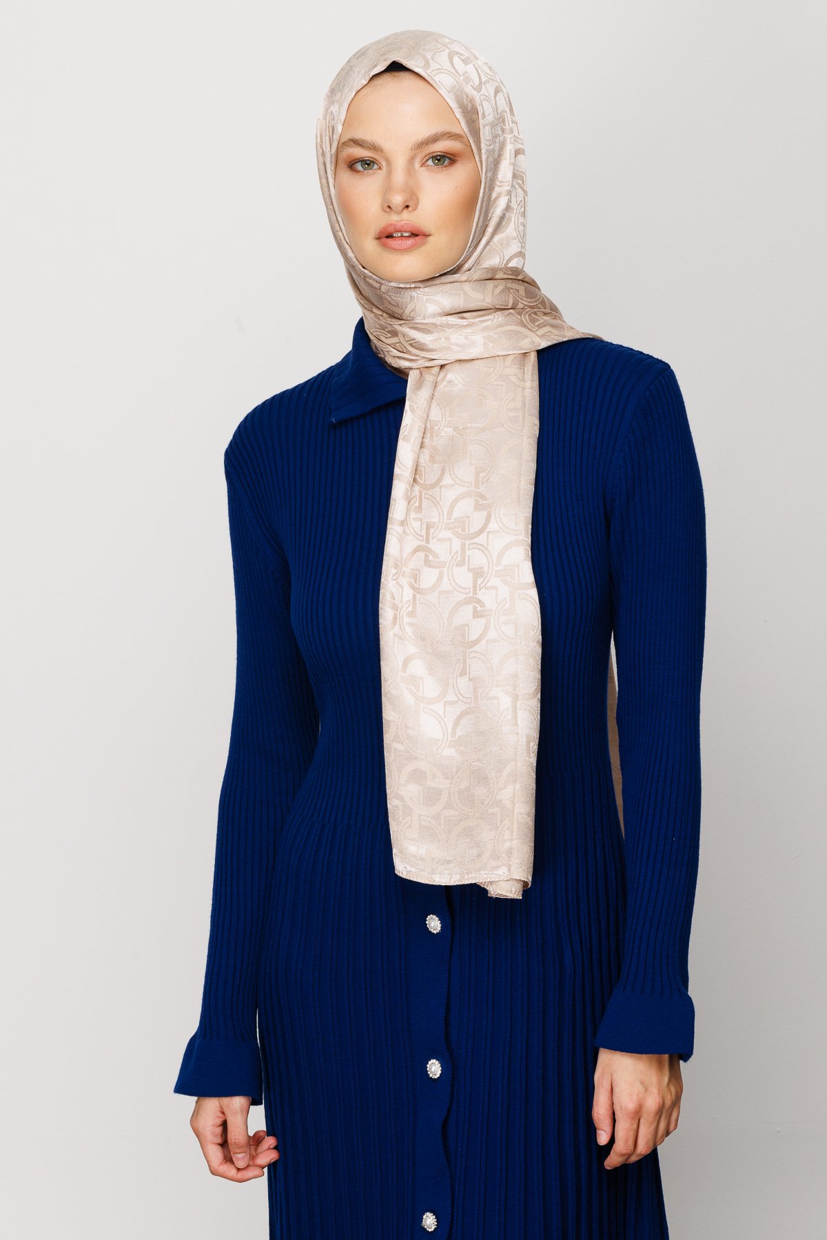 Gemustertes Glänzendes Jacquard Hijab