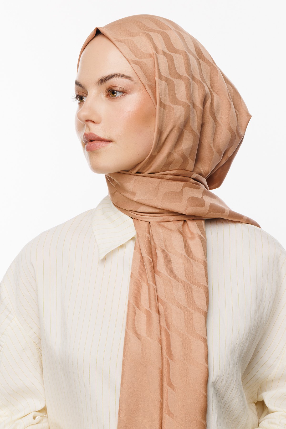 Wave Pattern Silky Jacquard Hijab