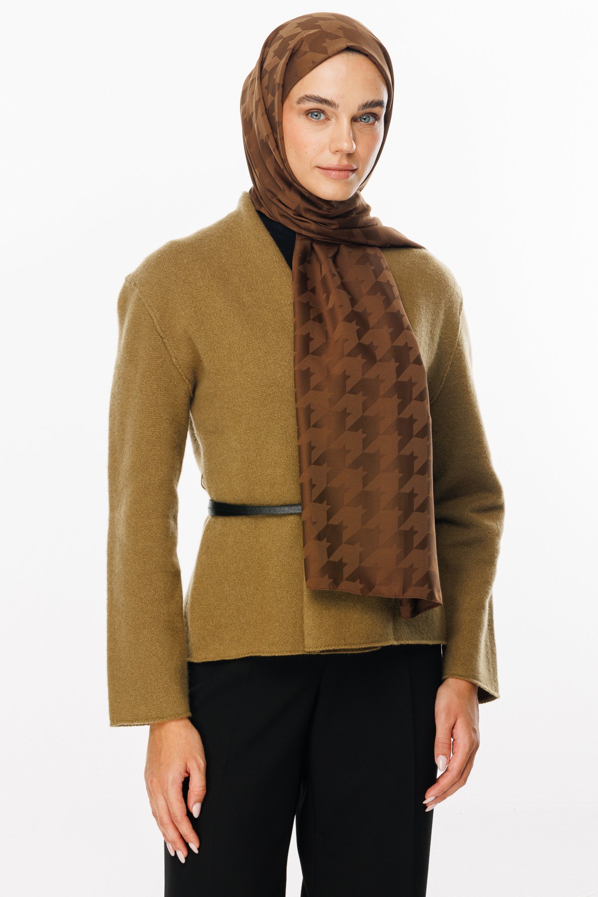 Crowbar Pattern Silk Jacquard Shawl - Bitter
