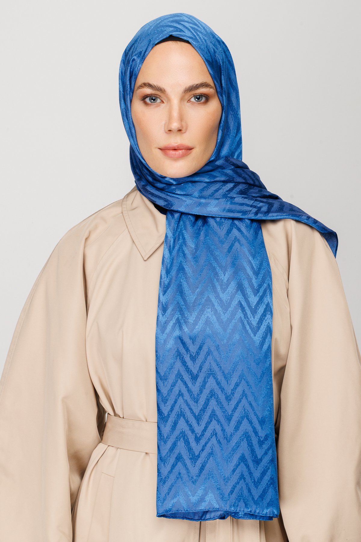 Zigzag Pattern Shiny Jacquard Hijab