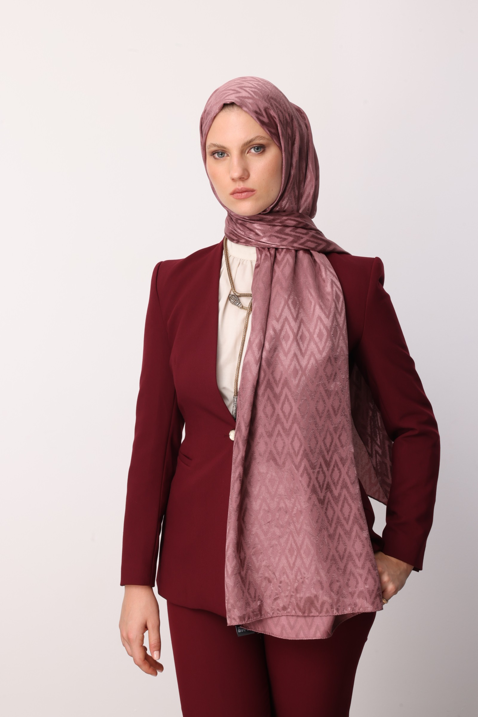 Shiny Check-Pattern Jacquard Shawl - Dried Rose