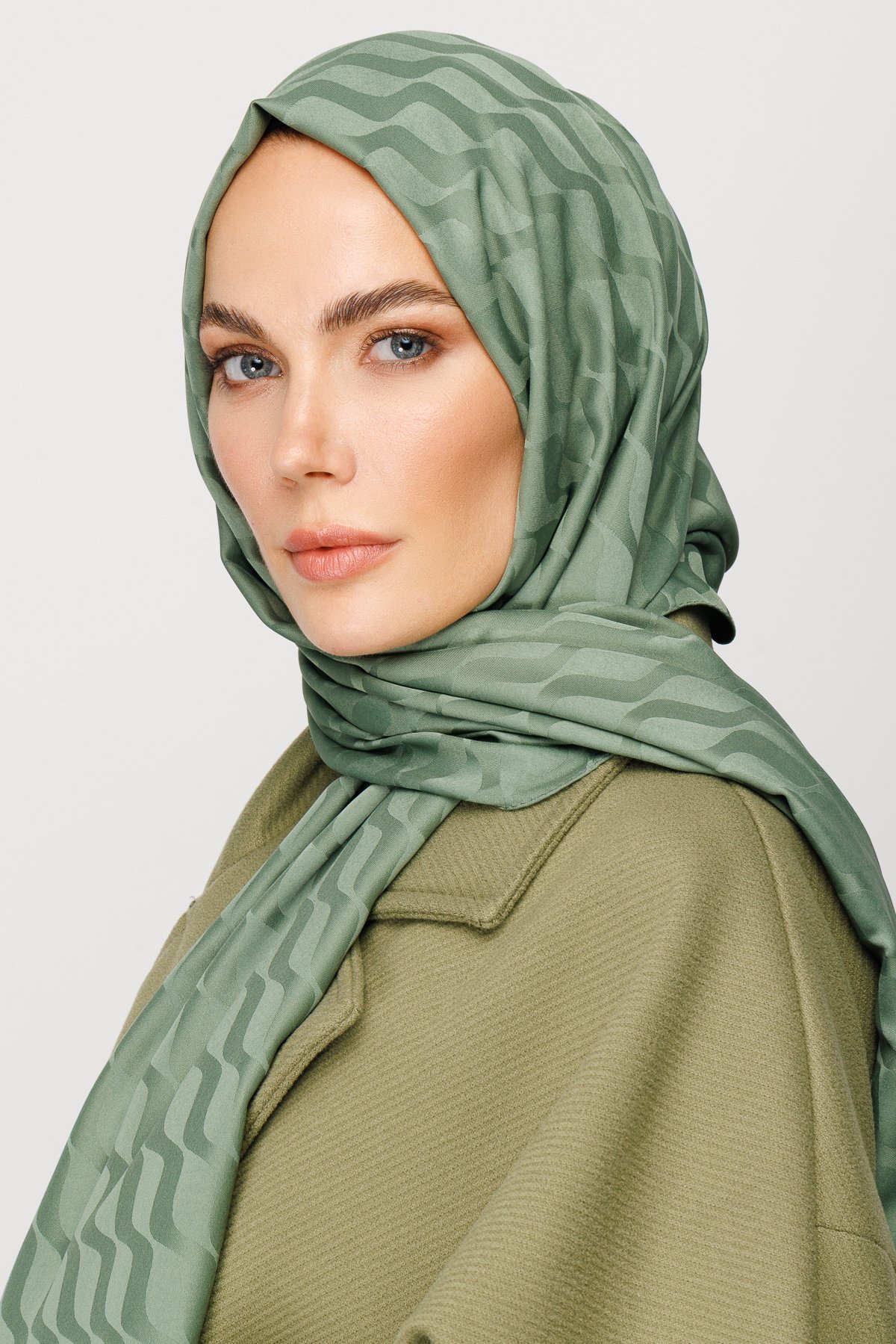 Wave Pattern Silky Jacquard Hijab