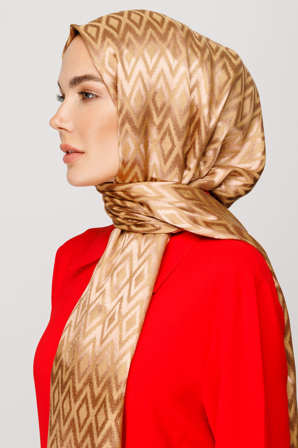 Karo Pattern Shiny Jacquard Shawl - Biscuit