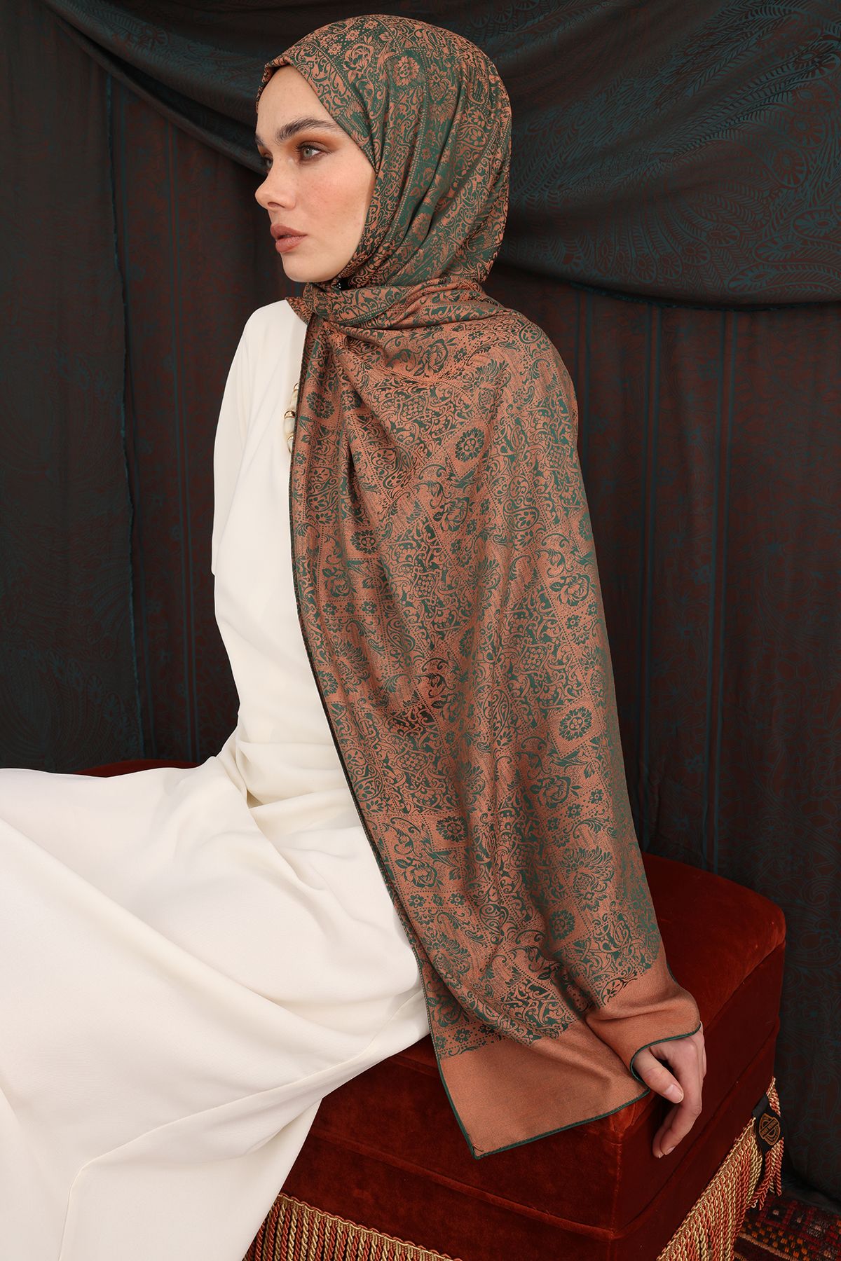 Henna Pattern Double-Sided Shawl - Emerald-Apricot