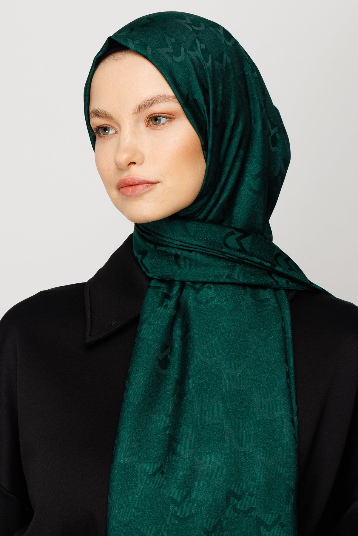 MC Pattern Jacquard Shawl - Emerald