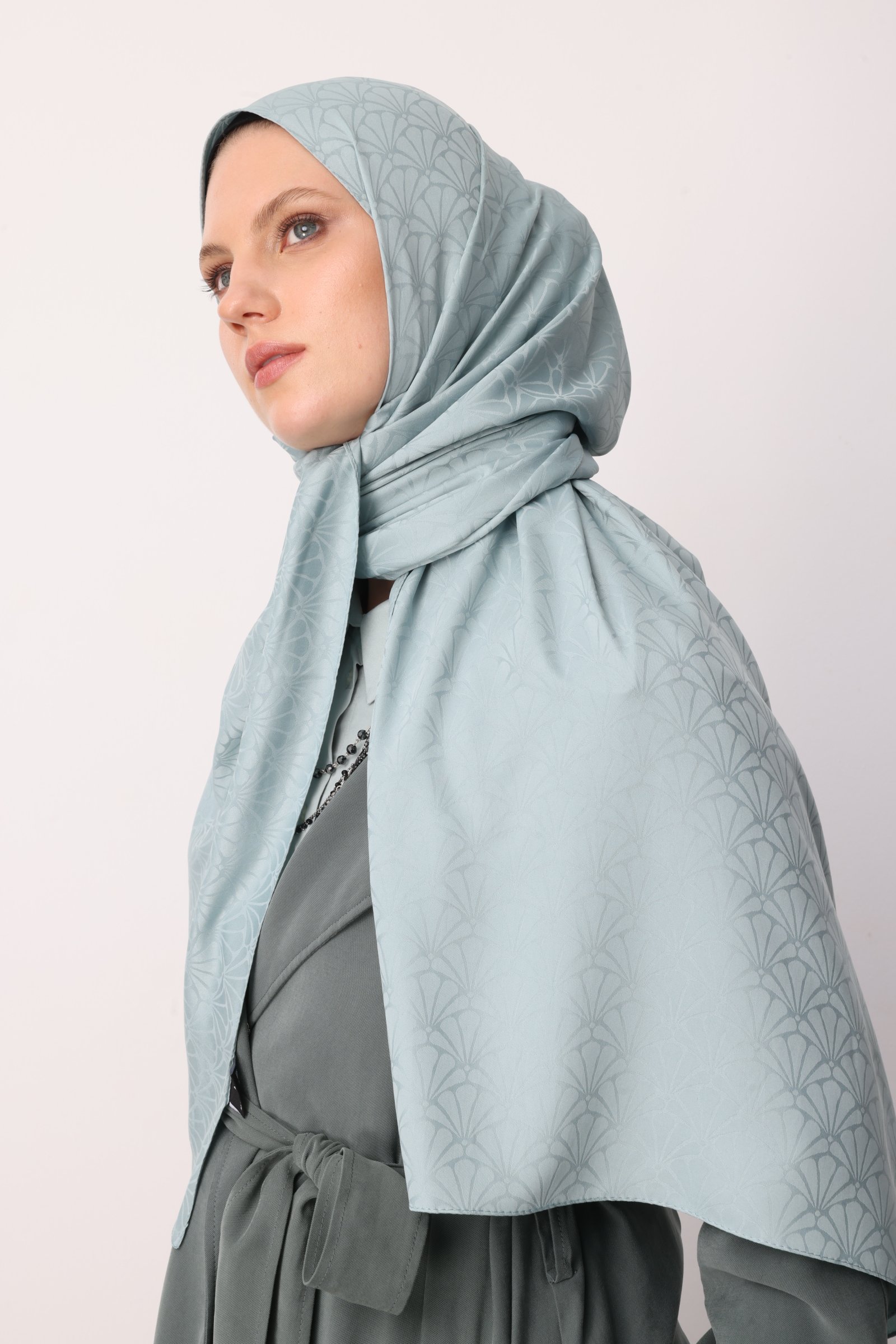 Lotus Pattern Silk Jacquard Shawl - Cağla