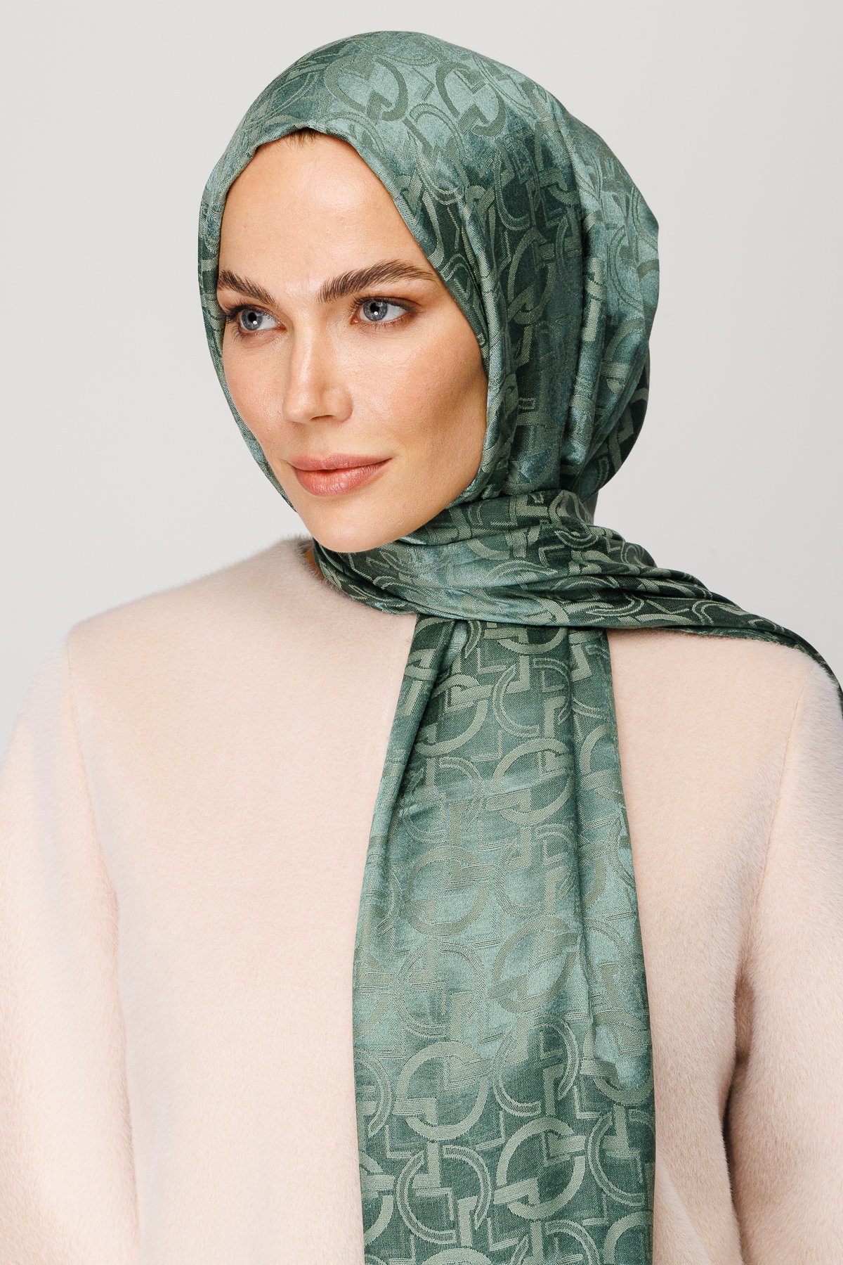 Longar Pattern Shiny Jacquard Shawl - Mold Green