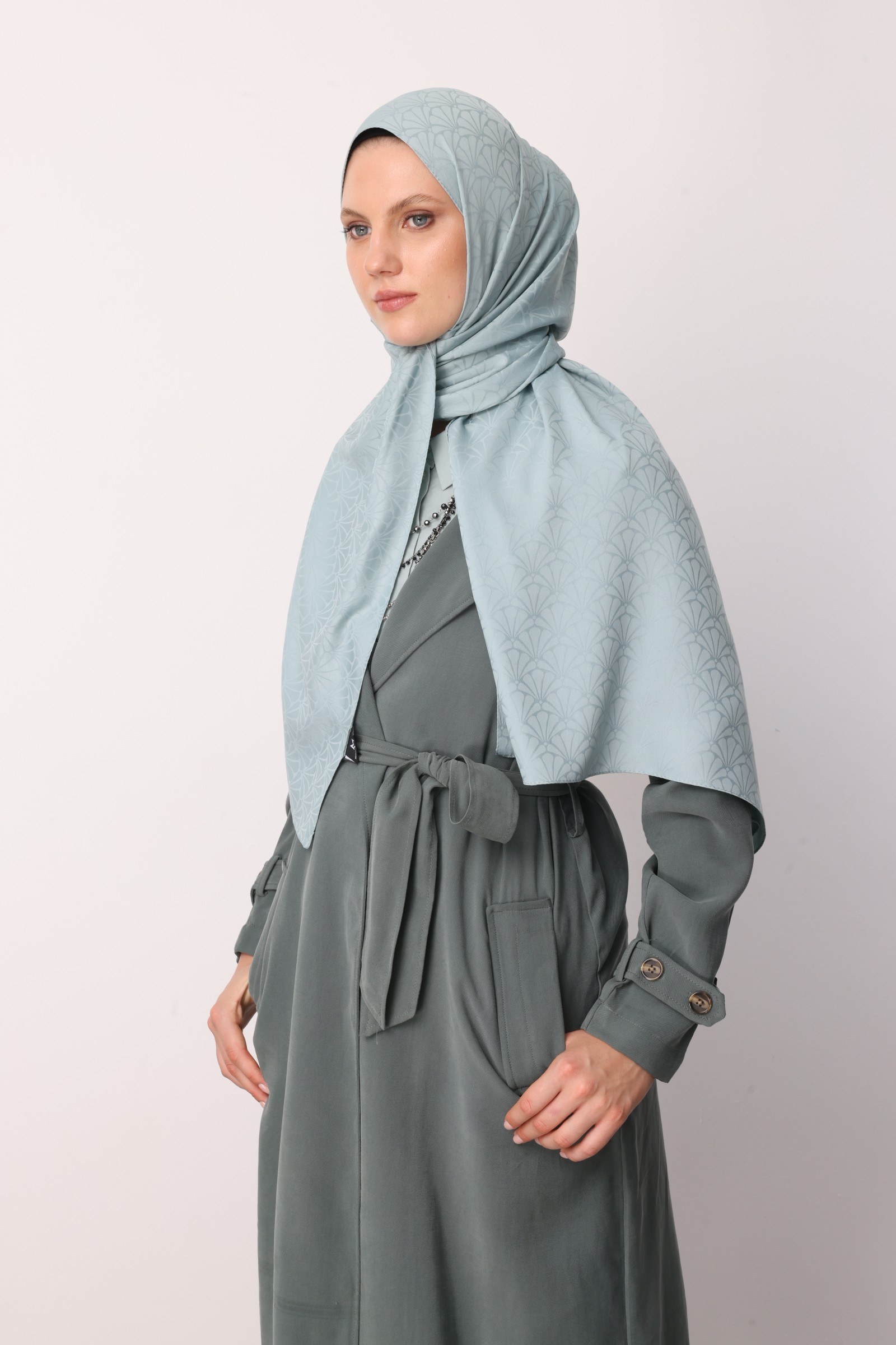 Lotus Pattern Silk Jacquard Shawl - Cağla