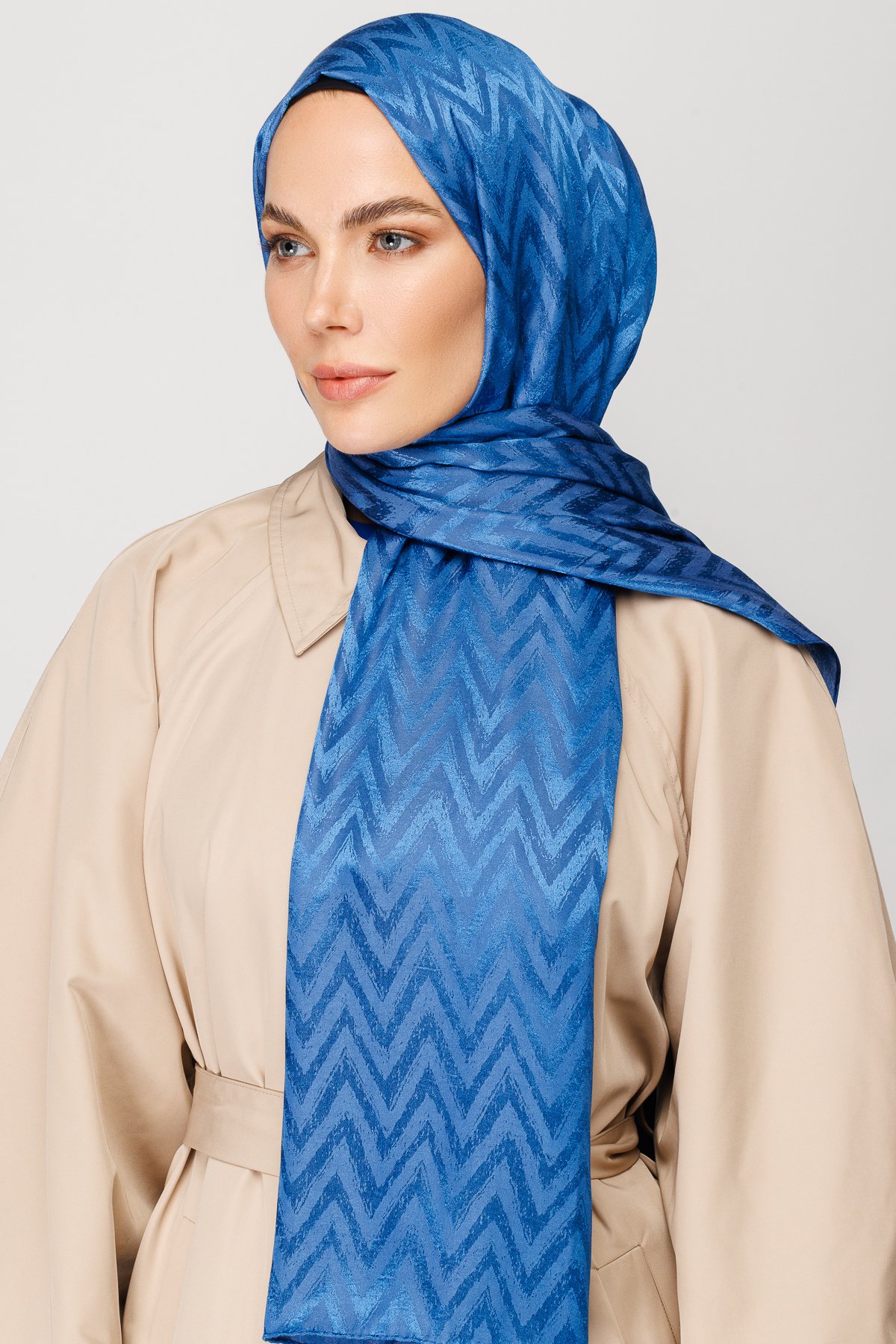 Zigzag Pattern Shiny Jacquard Shawl - İndigo