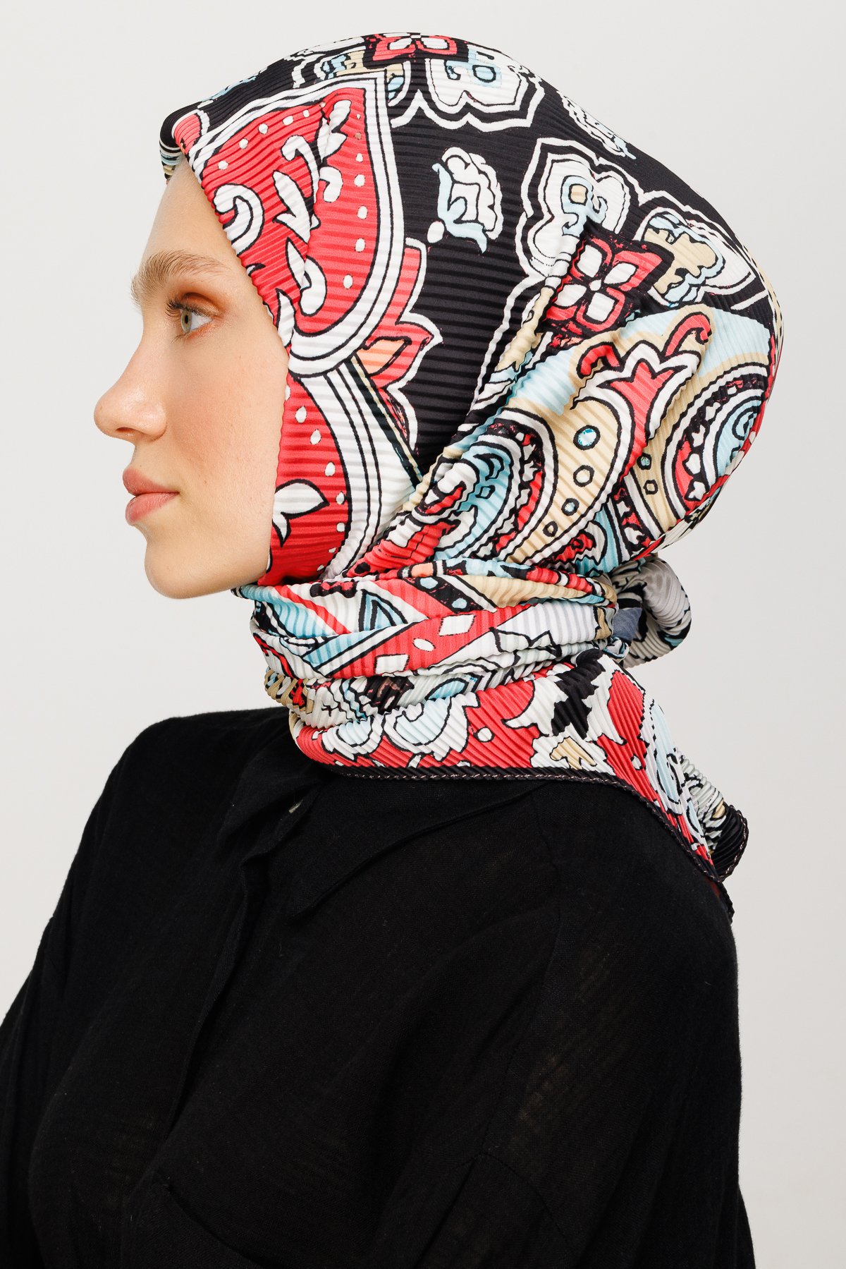 40 Patch Pattern Pleated Scarf - Black