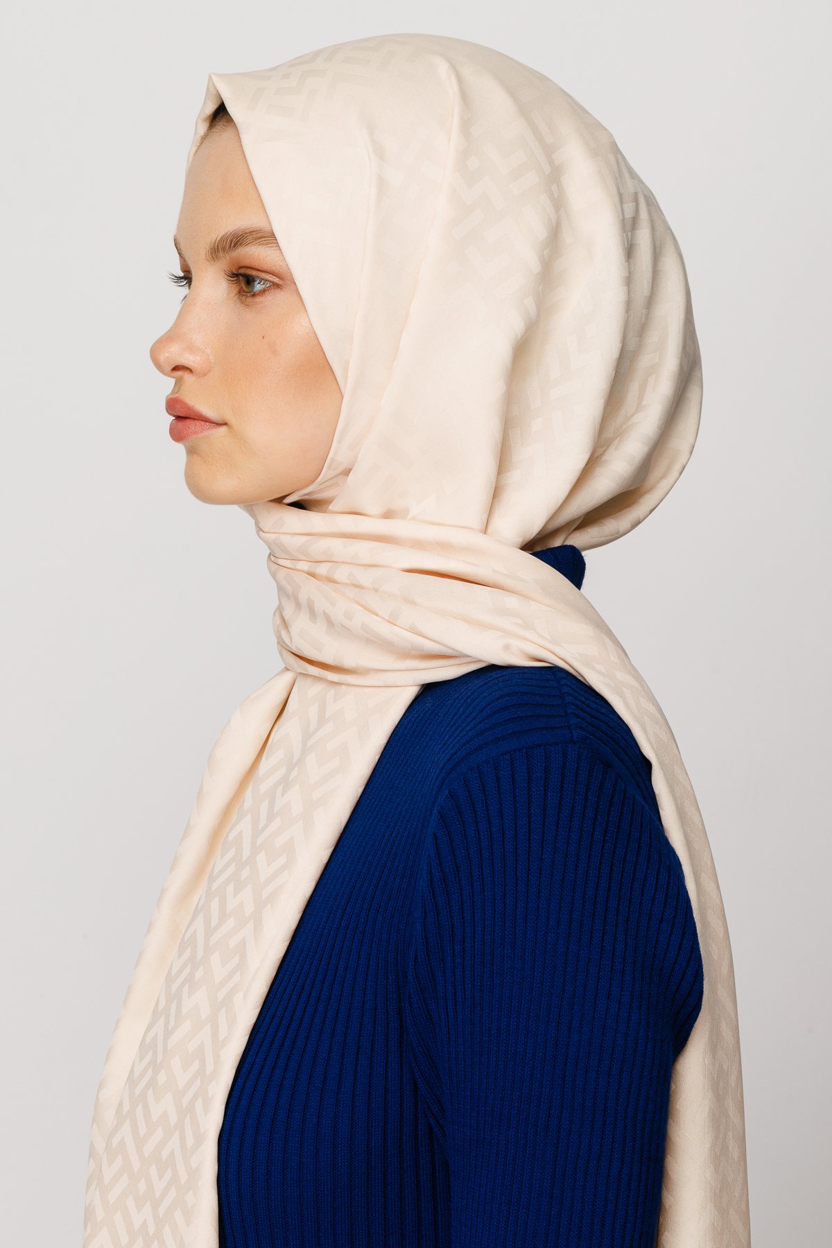 Gemustertes Seidig Jacquard Hijab