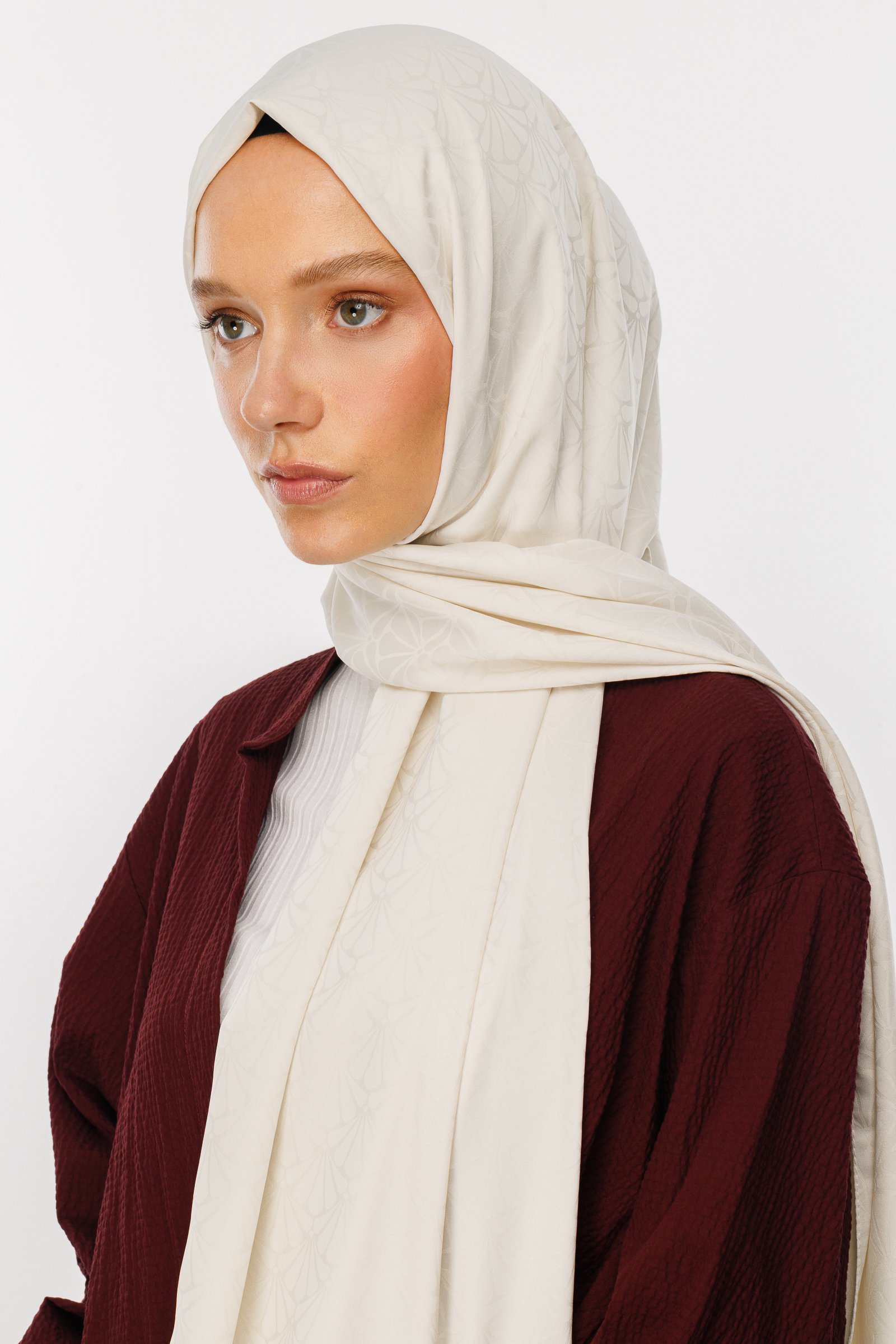 Lotus Pattern Silk Jacquard Shawl - Pearl