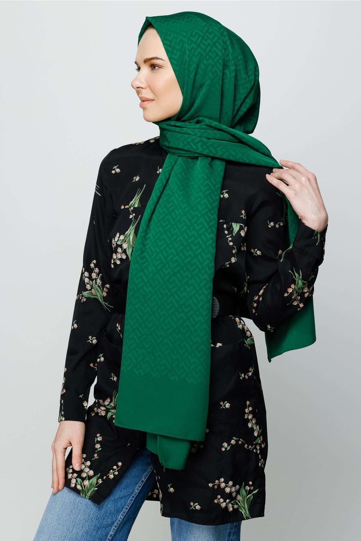 Z Pattern Silky Jacquard Hijab