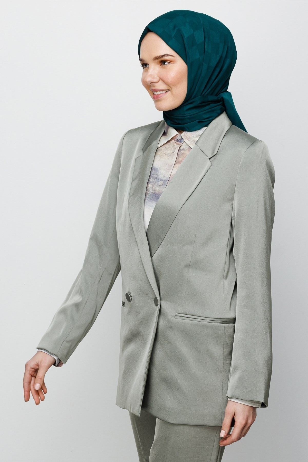 Checkers Pattern Silk Jacquard Hijab