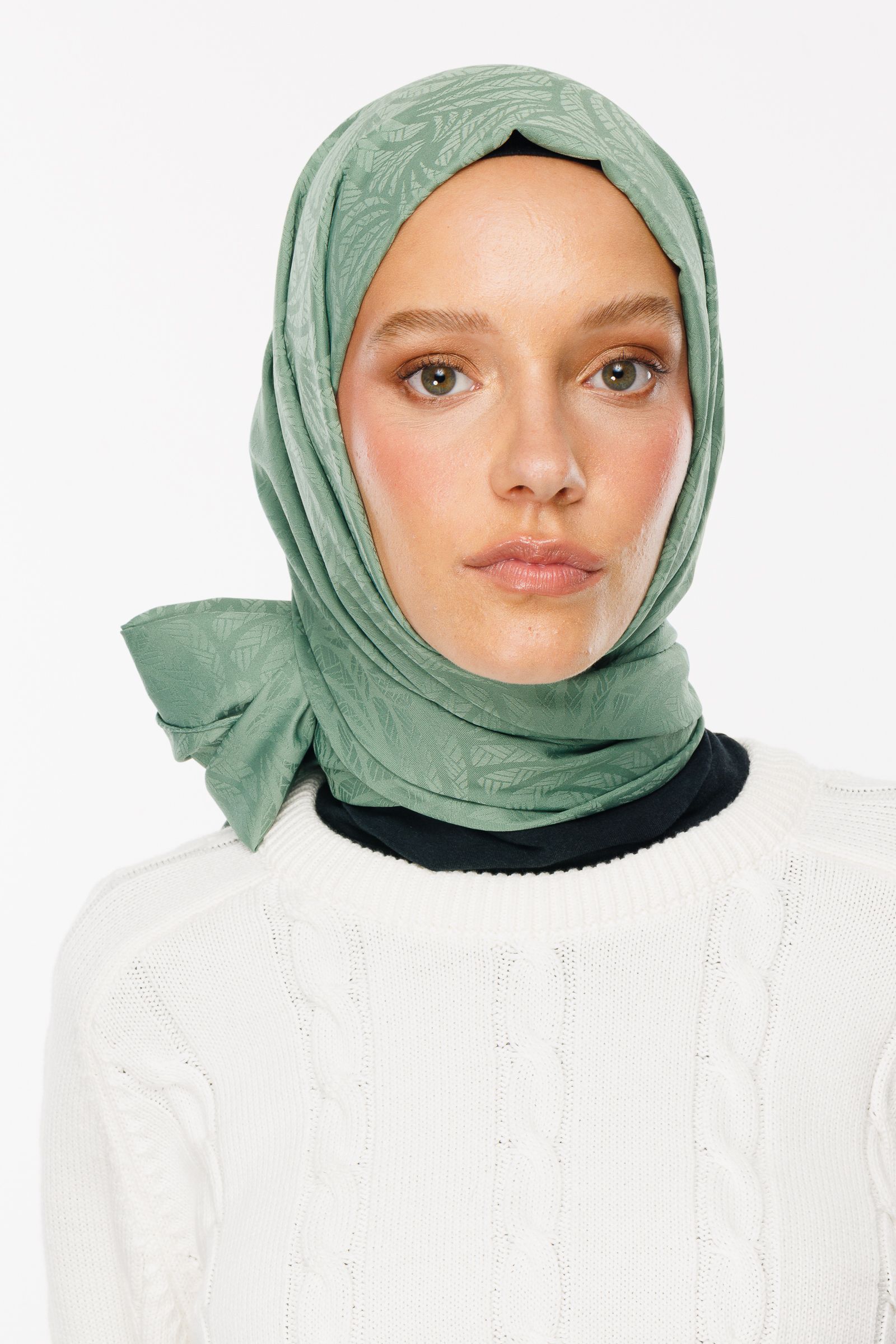 Artemis Pattern Silk Jacquard Shawl - Mold Green