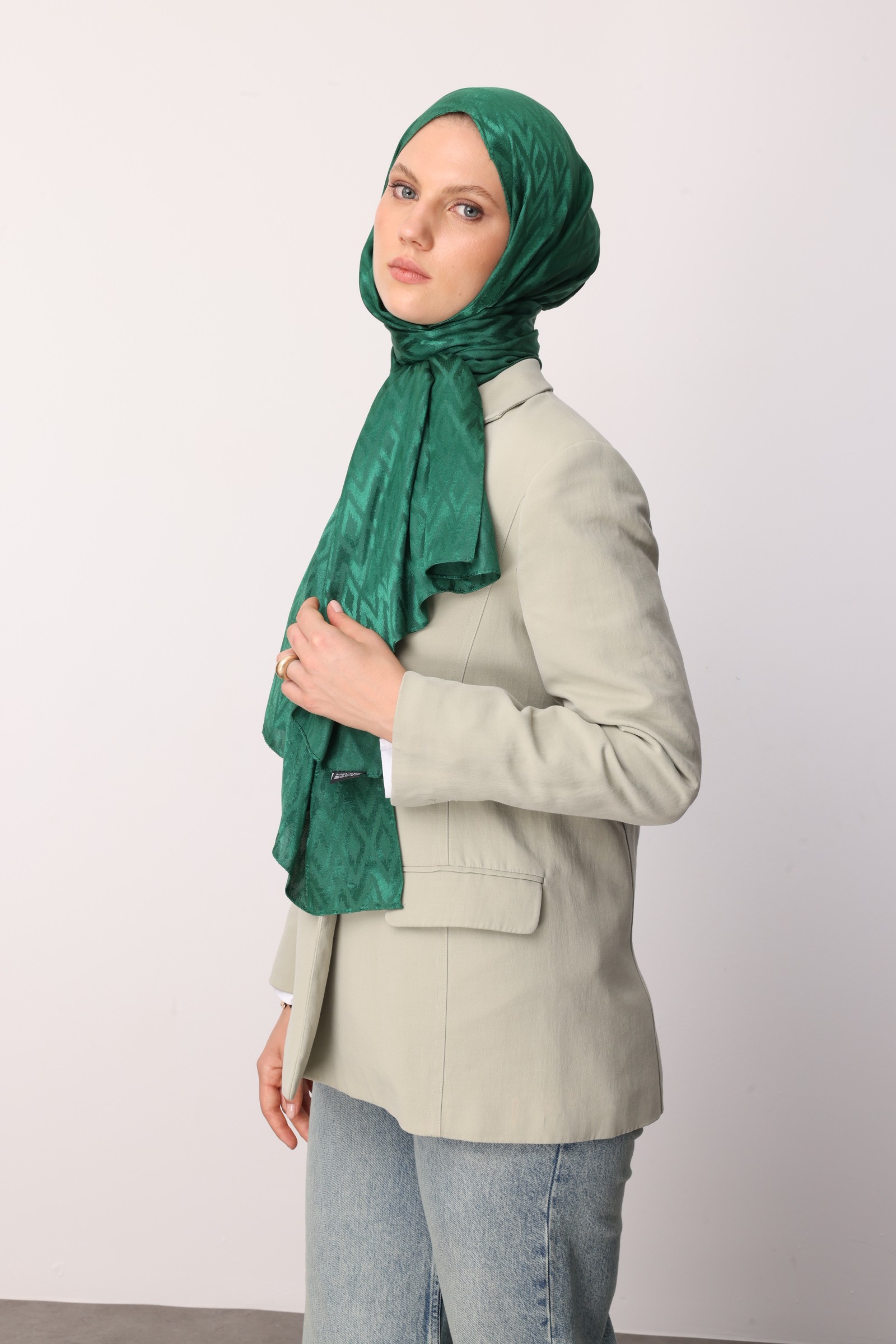 Shiny Check-Pattern Jacquard Shawl - Jade