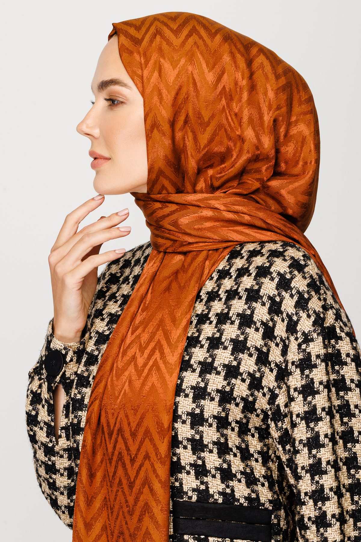 Zigzag Pattern Shiny Jacquard Shawl - Copper