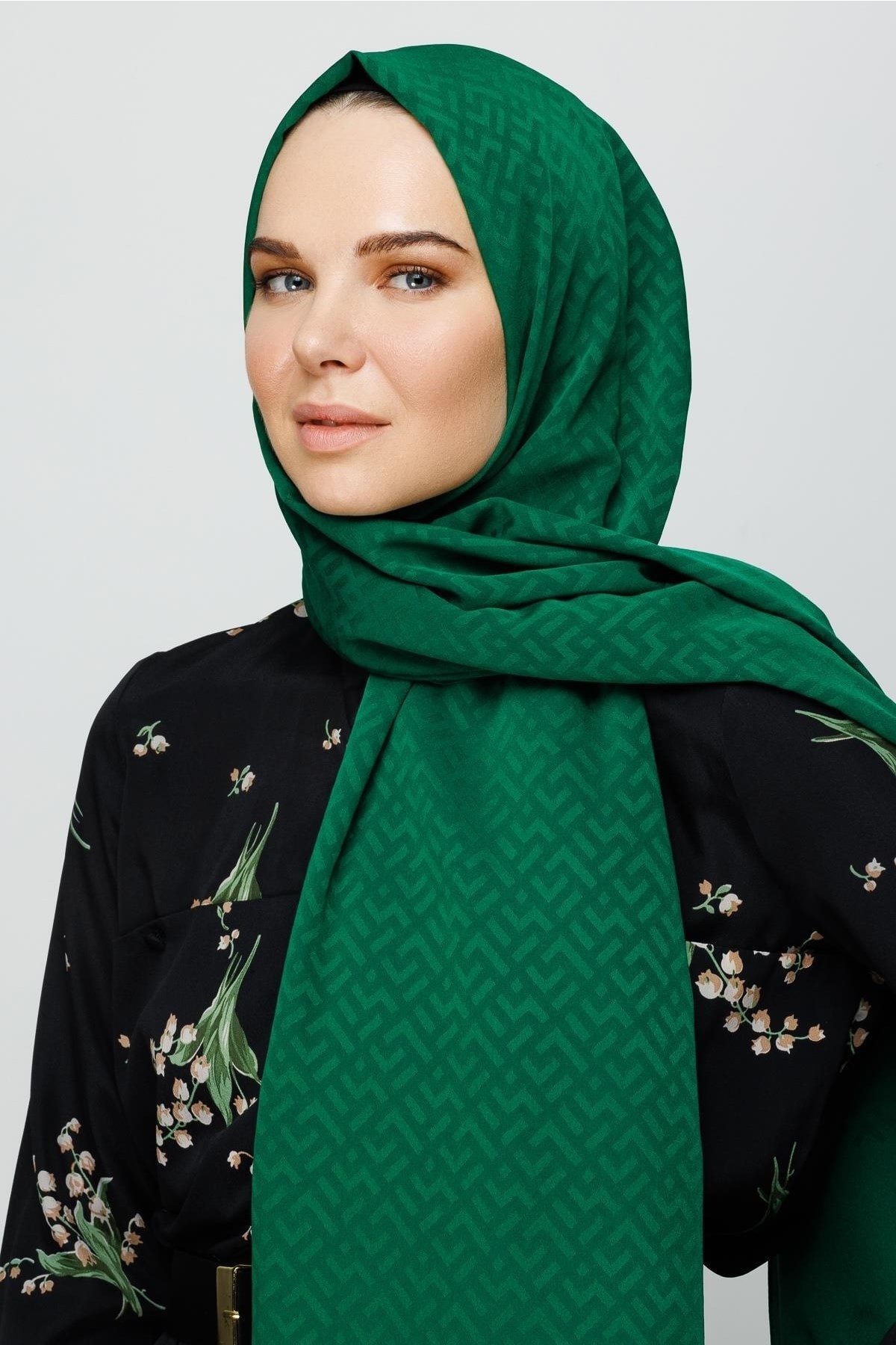 Gemustertes Seidig Jacquard Hijab