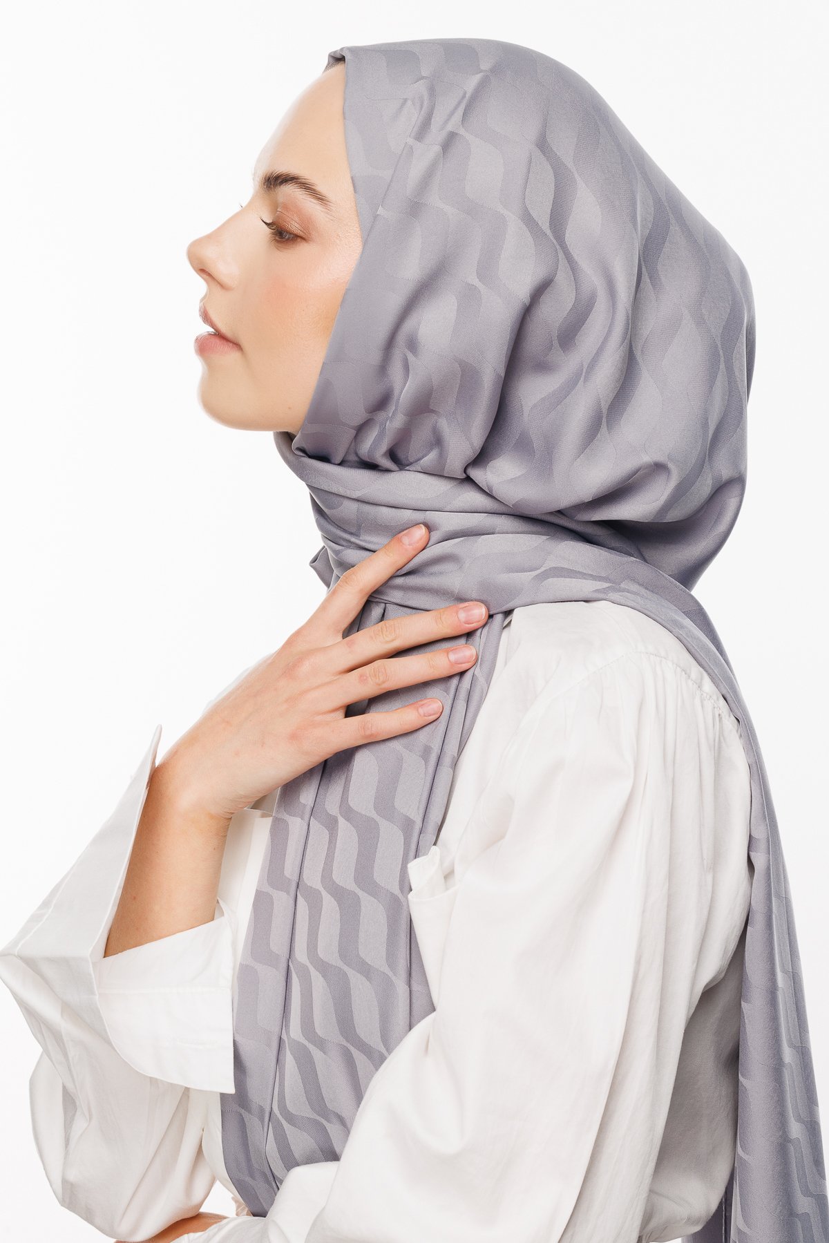 Wave Pattern Silky Jacquard Hijab