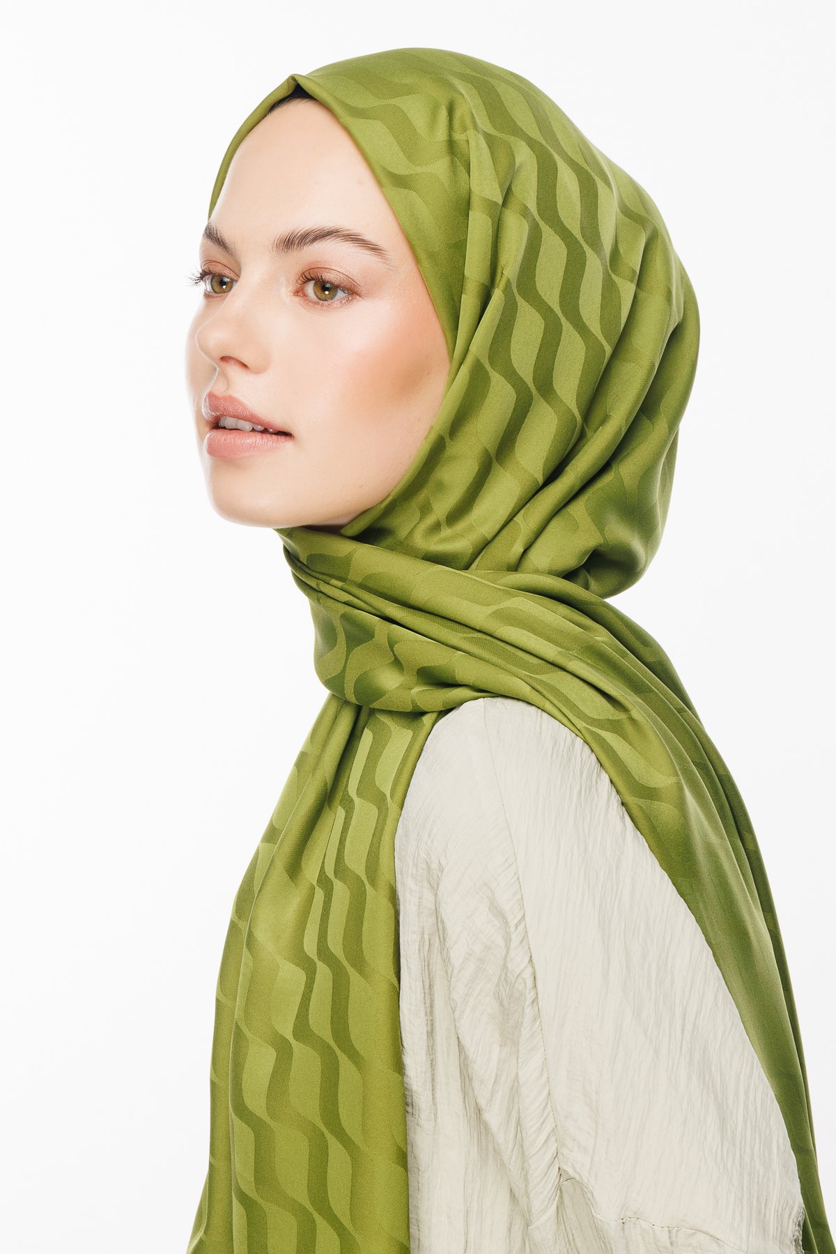 Wave Pattern Silky Jacquard Shawl - Moss