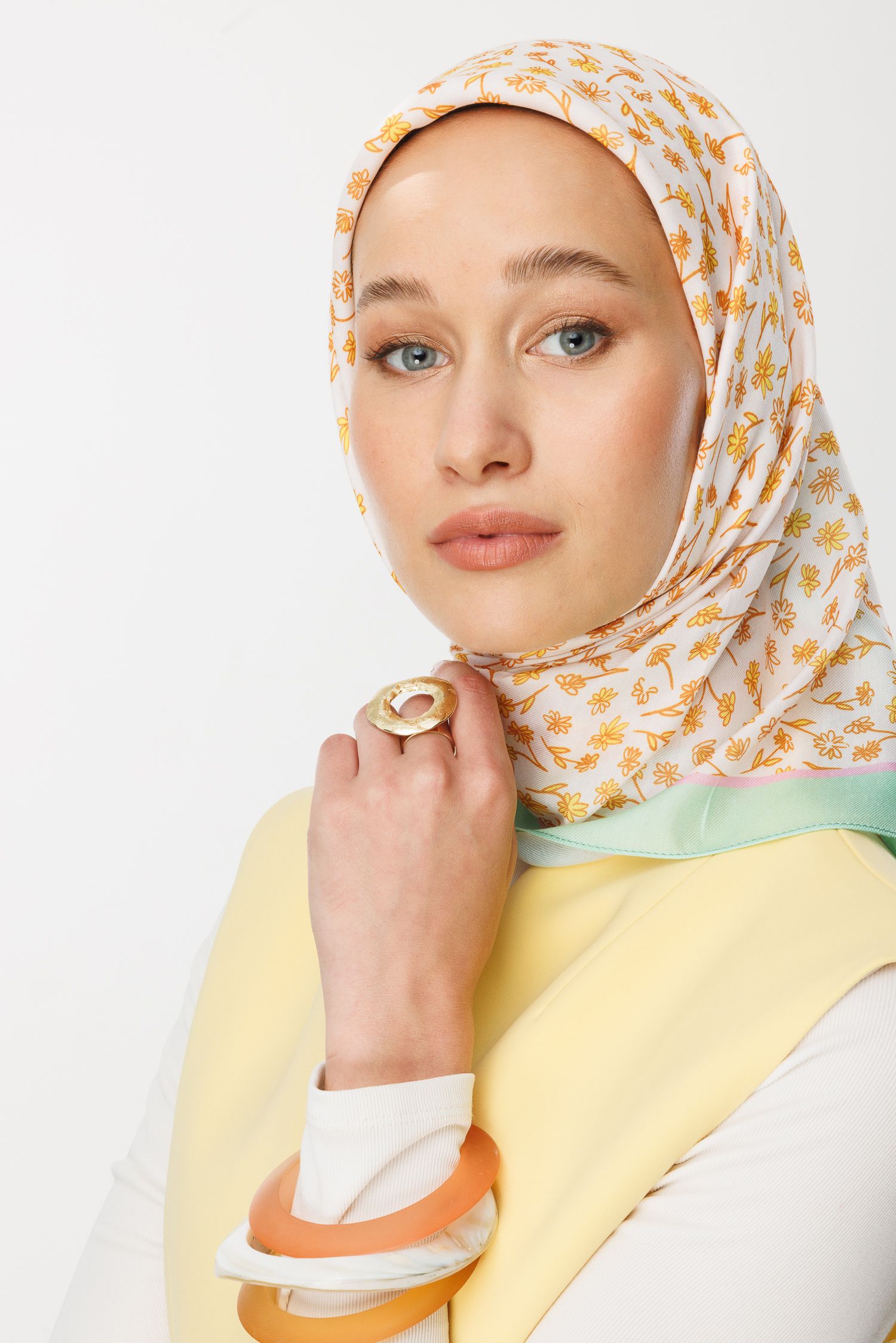 Sarı Minor Desen Pamuk Eşarp