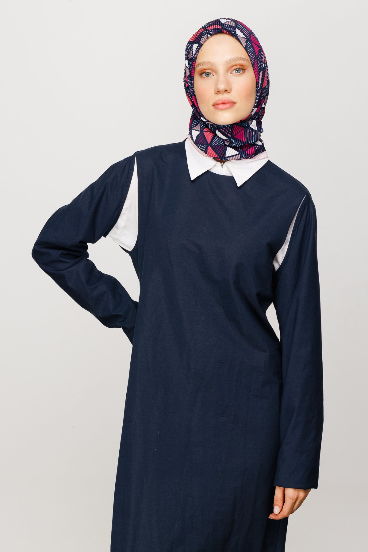 Prism Pattern Pleated Scarf - Navyblue