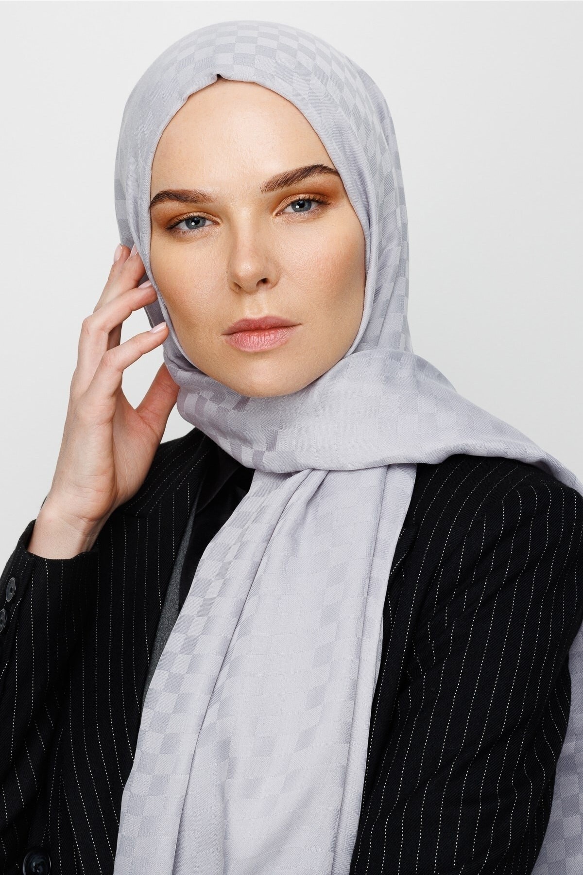 Square Pattern Cotton Jacquard Hijab