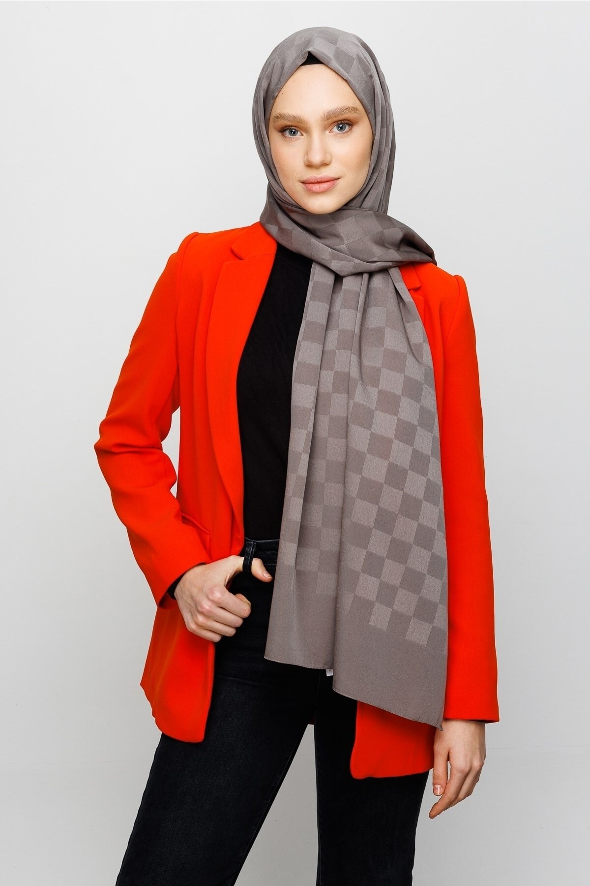 Checkers Pattern Silk Jacquard Shawl