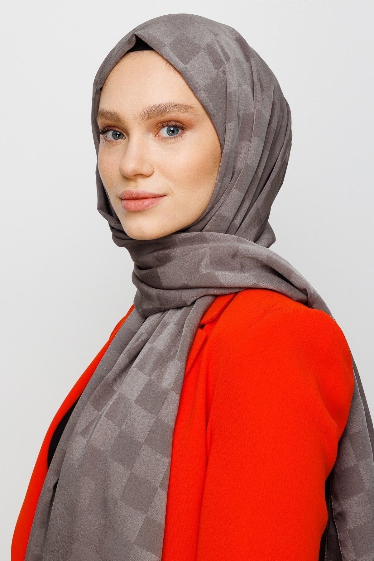 Checkers Pattern Silk Jacquard Shawl