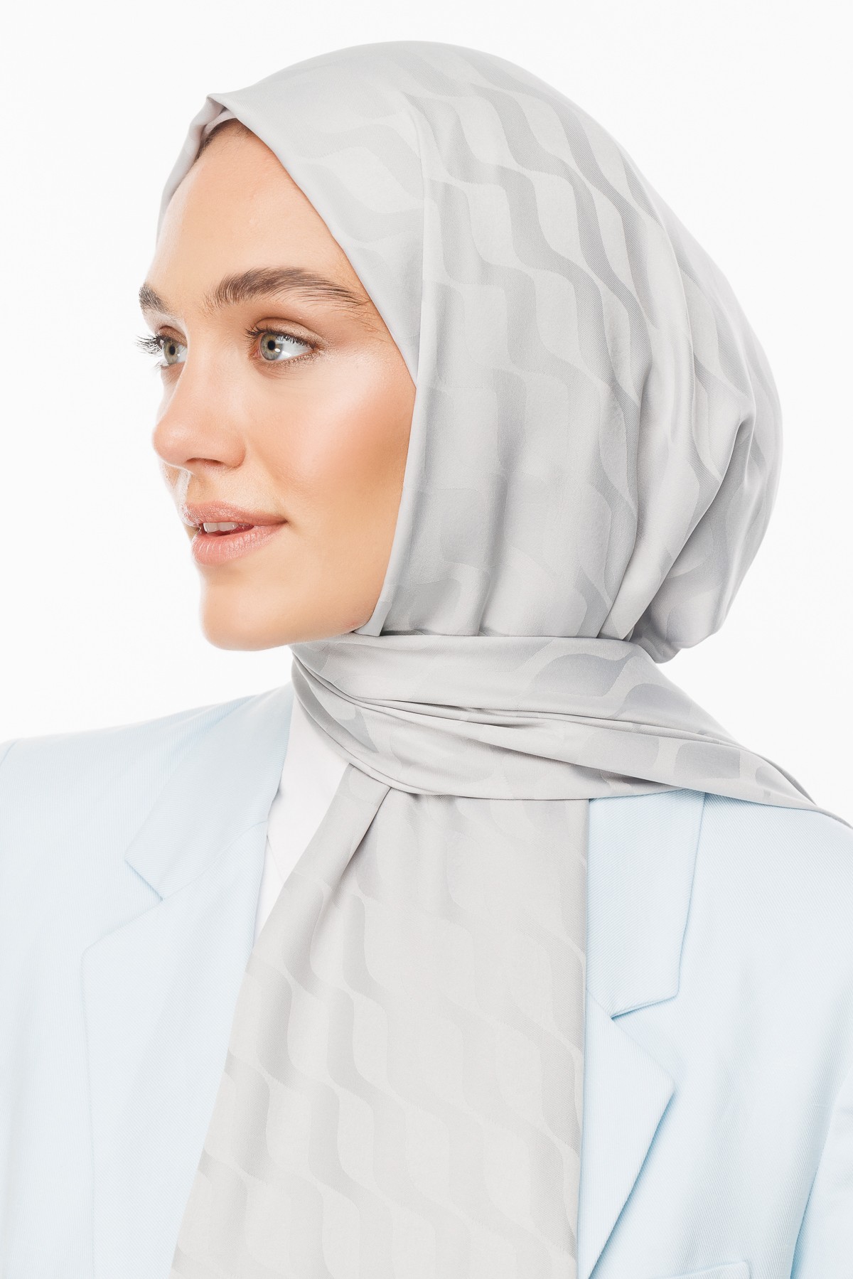 Wave Pattern Silky Jacquard Shawl - Cool Gray
