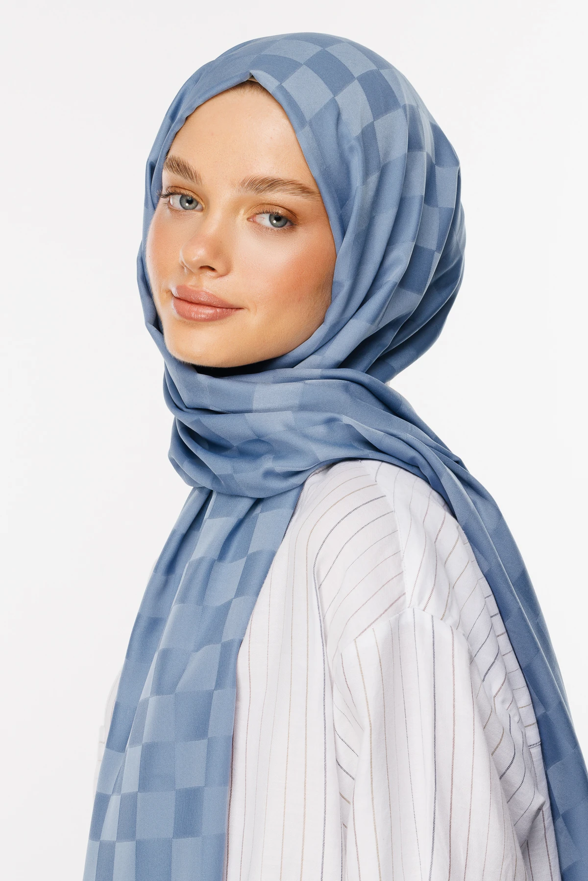 Checkers Pattern Silk Jacquard Shawl - Sky Blue