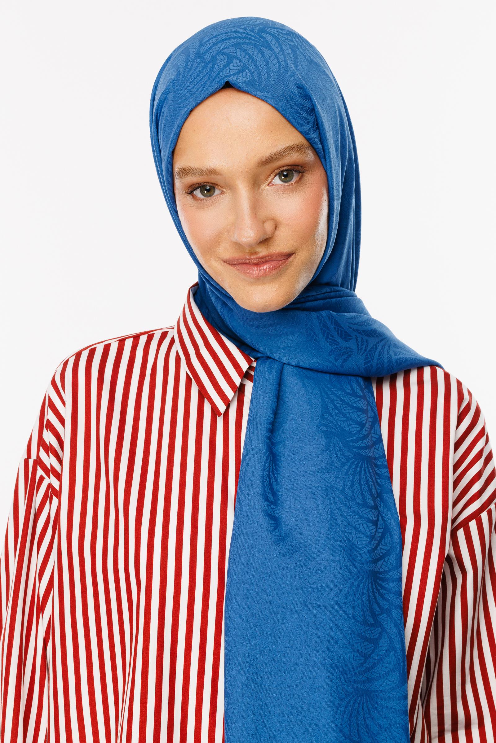 Artemis Pattern Silk Jacquard Hijab