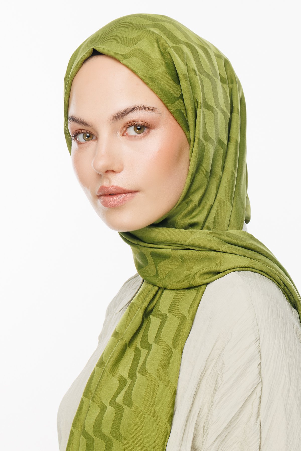 Wave Pattern Silky Jacquard Hijab