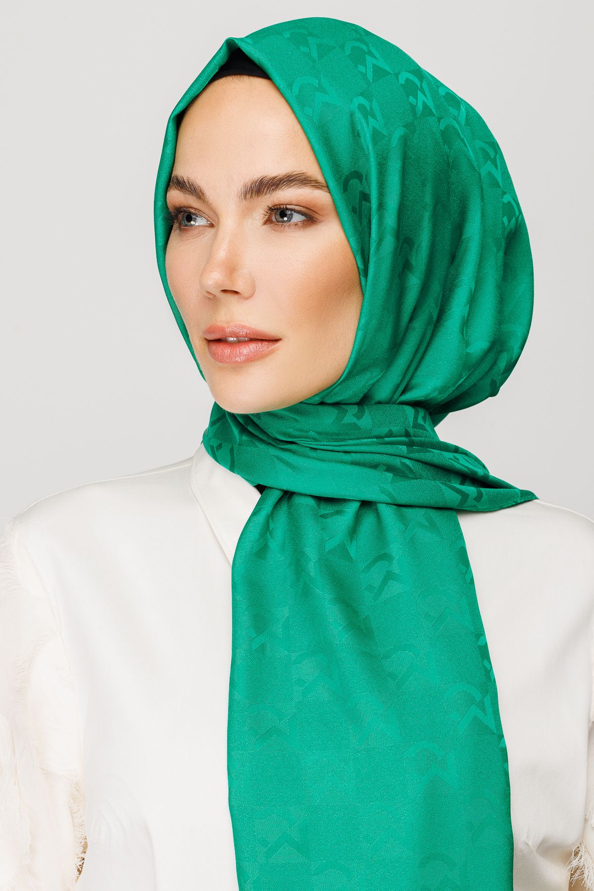 MC Pattern Jacquard Shawl - Benetton Green