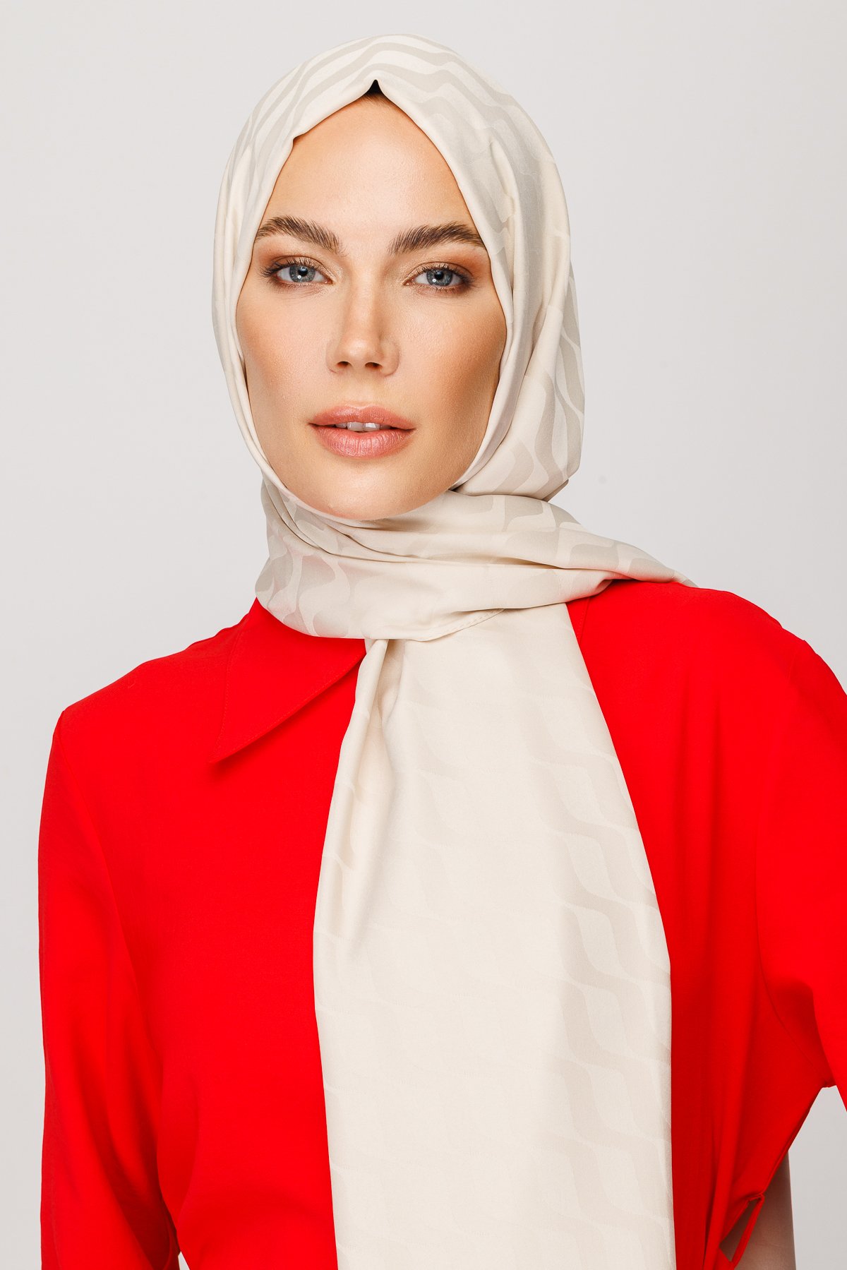 Wave Pattern Silky Jacquard Hijab